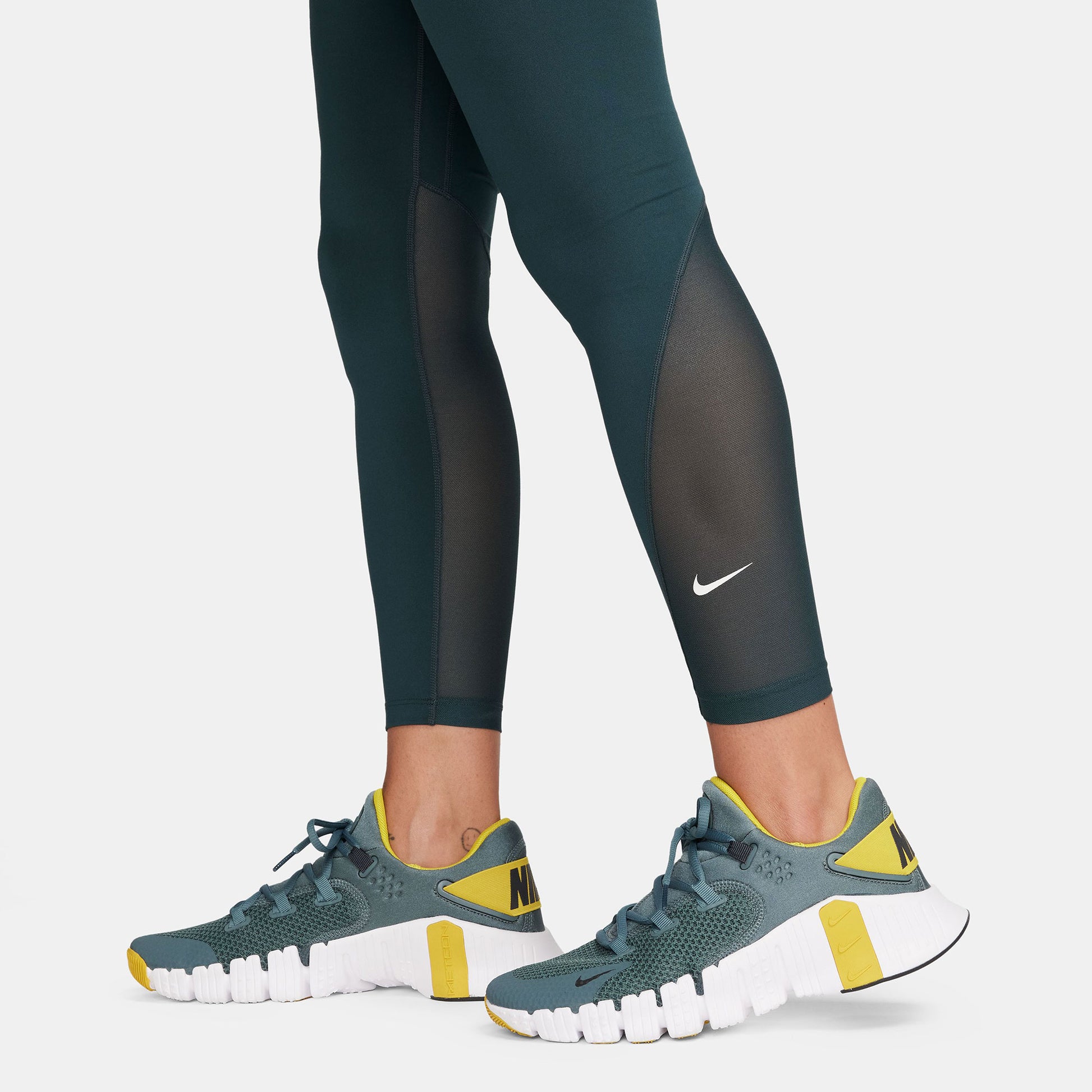 Nike One Dri-FIT Women's Mid-Rise 7/8 Leggings Green (3)
