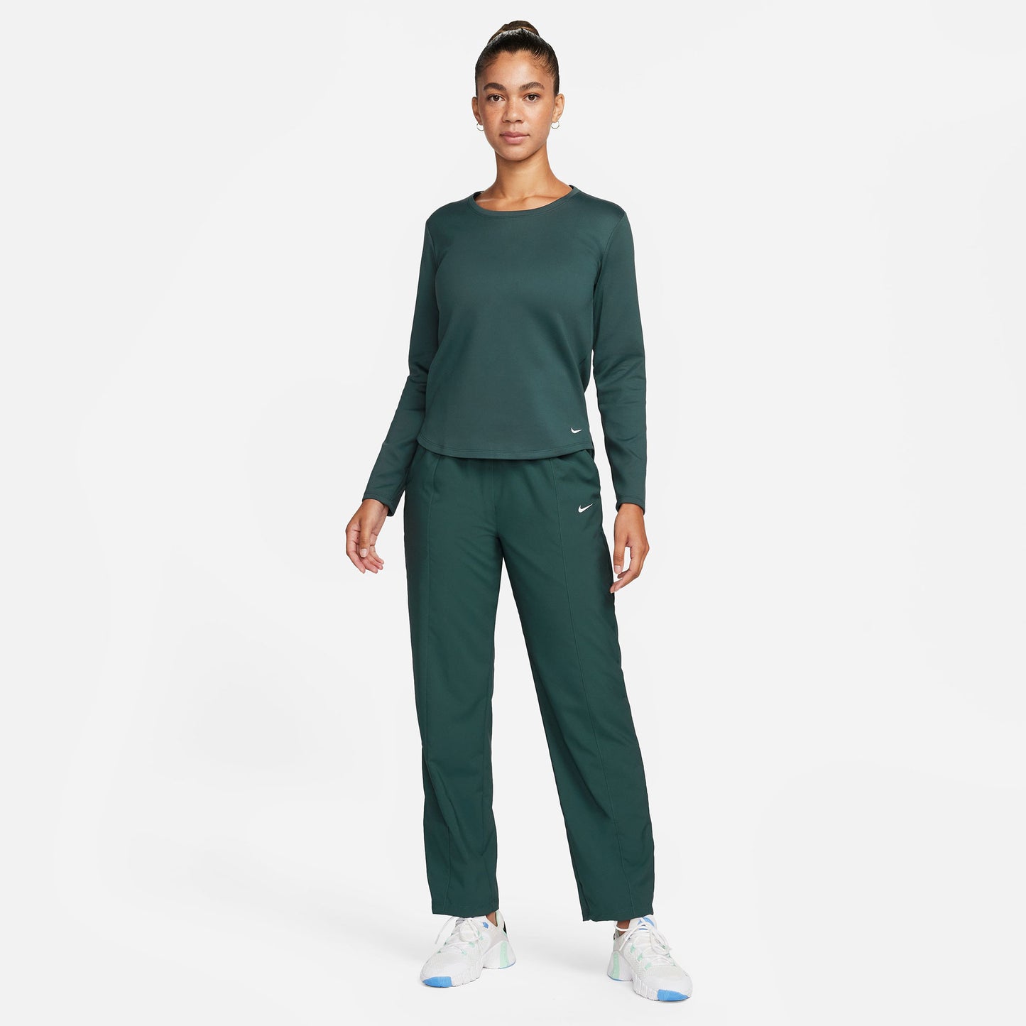 Nike One Therma-FIT Women's Long-Sleeve Top Green (5)