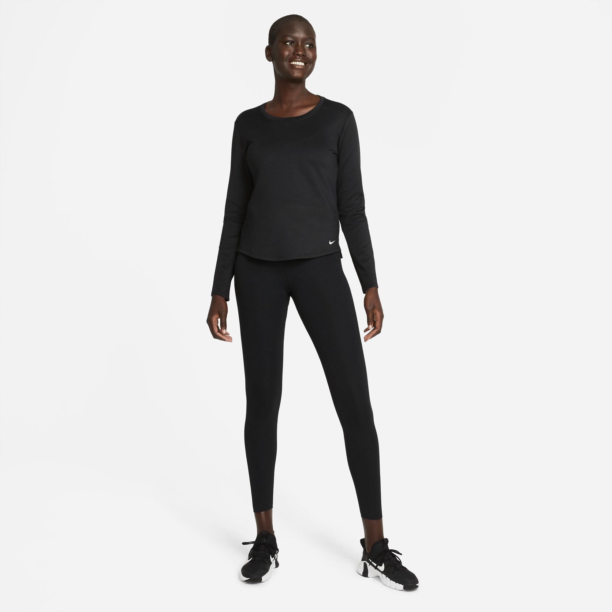 Nike One Women's Therma-FIT Long-Sleeve Top - Black (5)