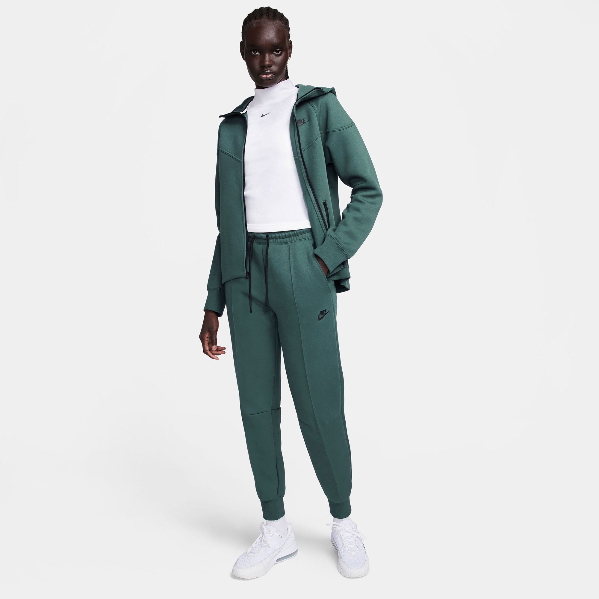 Nike green tracksuit clearance womens