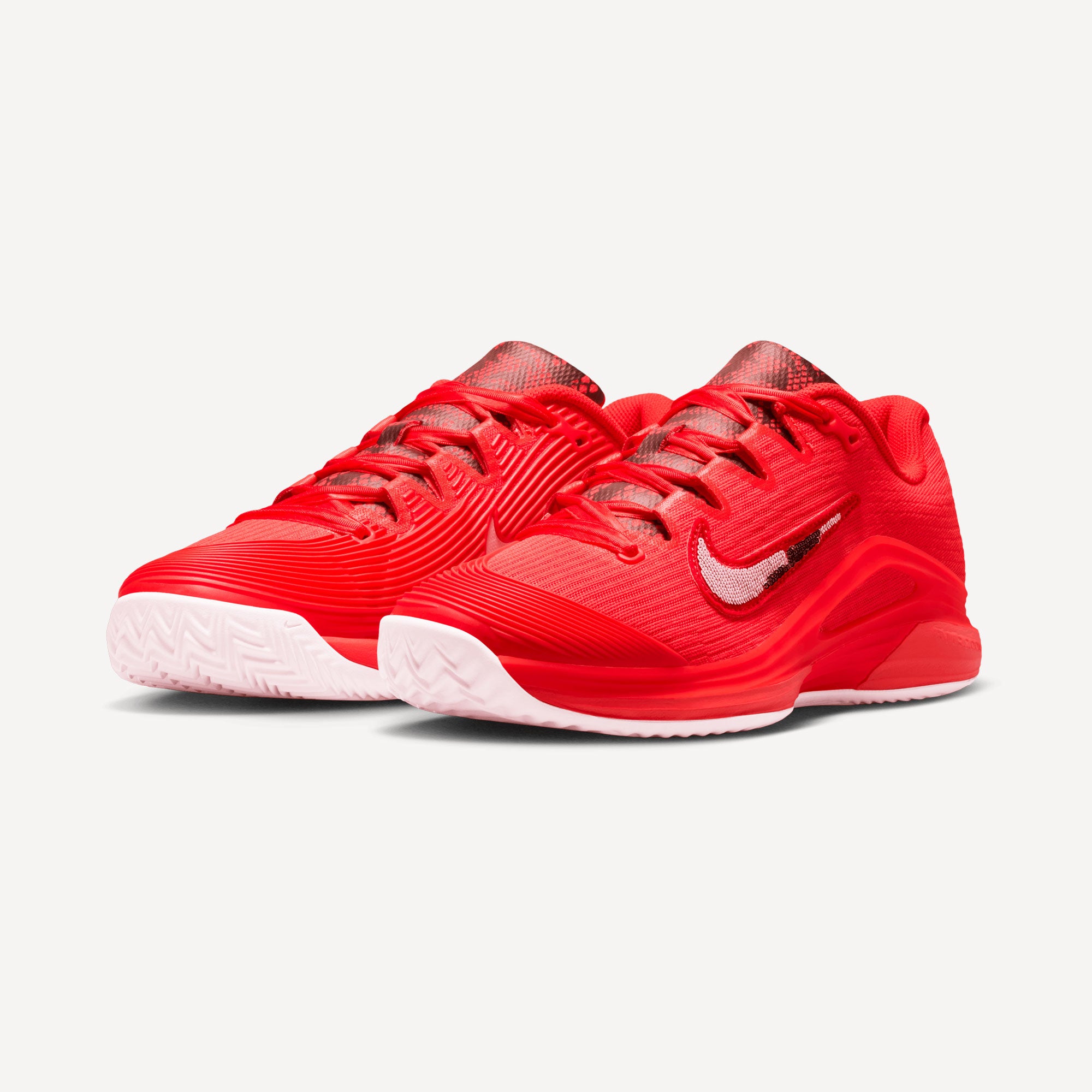 Nike Vapor 12 "Aryna Sabalenka" Women's Clay Court Tennis Shoes - Red (4)
