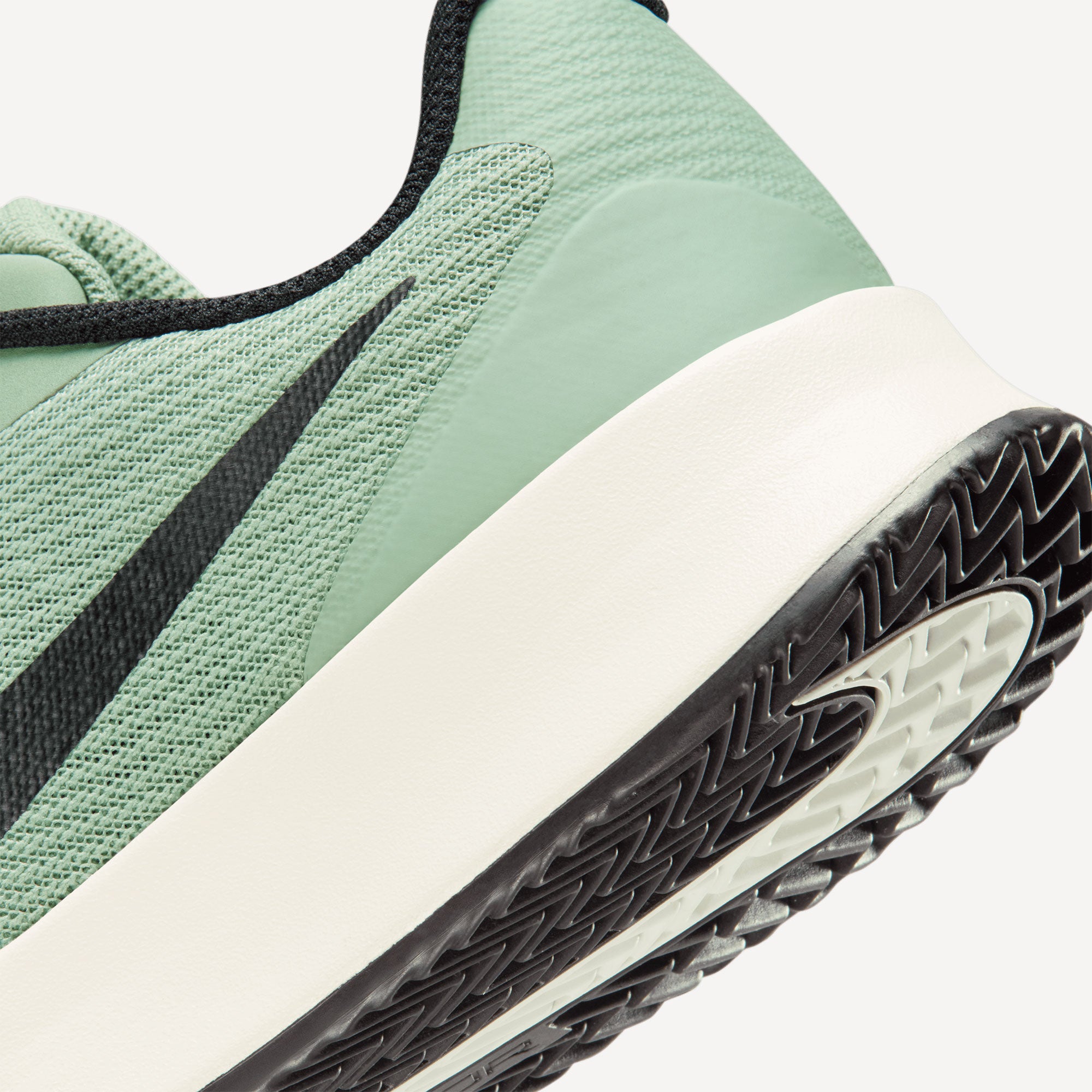 Nike Vapor Lite 3 Women's Clay Court Tennis Shoes - Green (8)