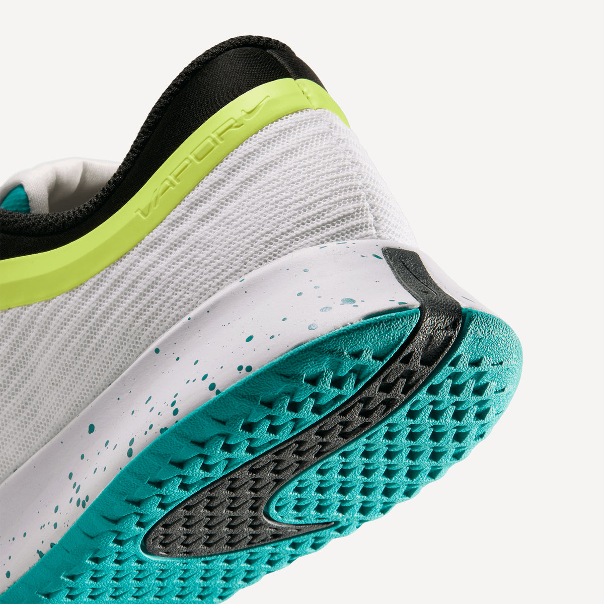 Nike Vapor Pro 3 Women's Hard Court Tennis Shoes (8)