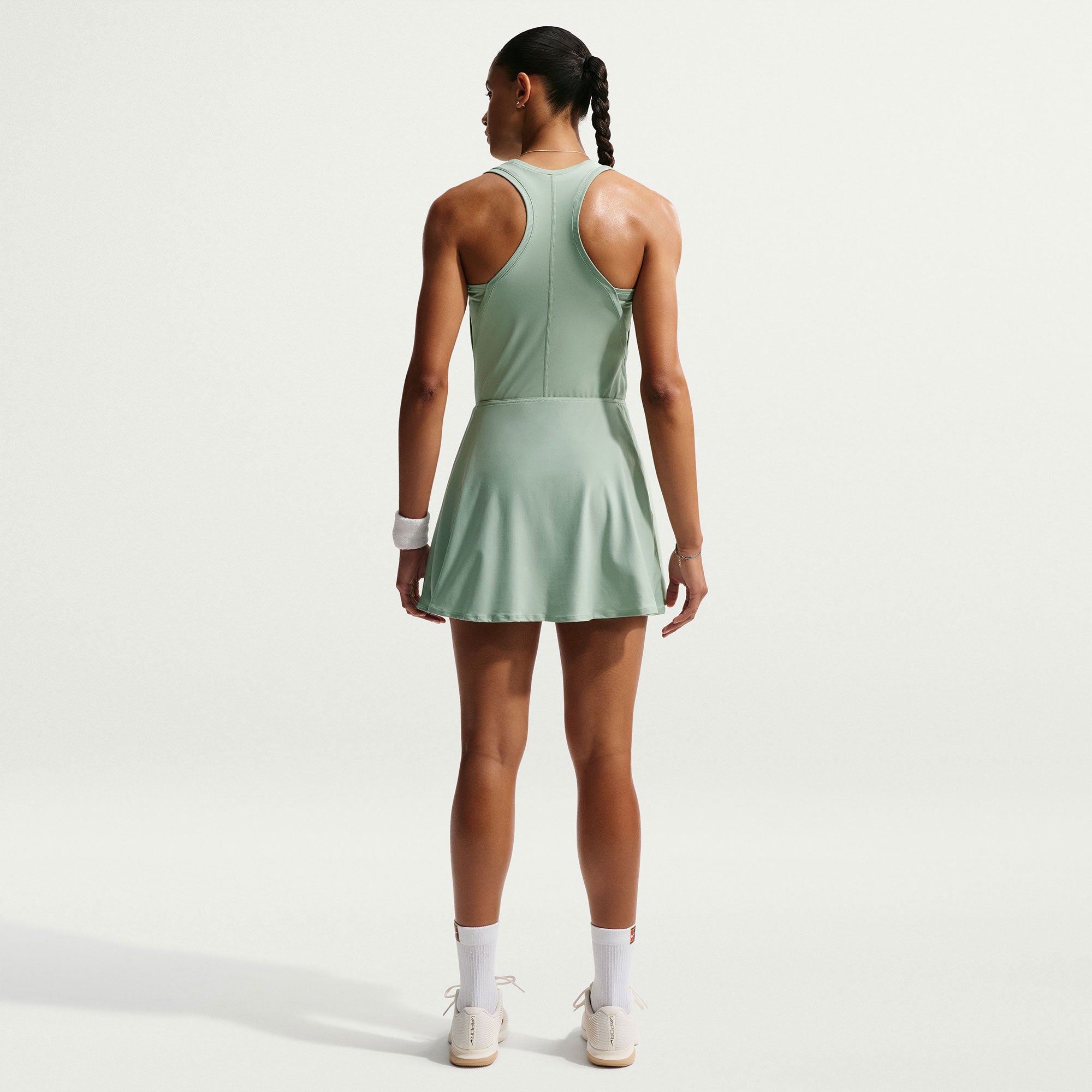 Nike Victory Women's Dri-FIT Tennis Tank - Green (5)