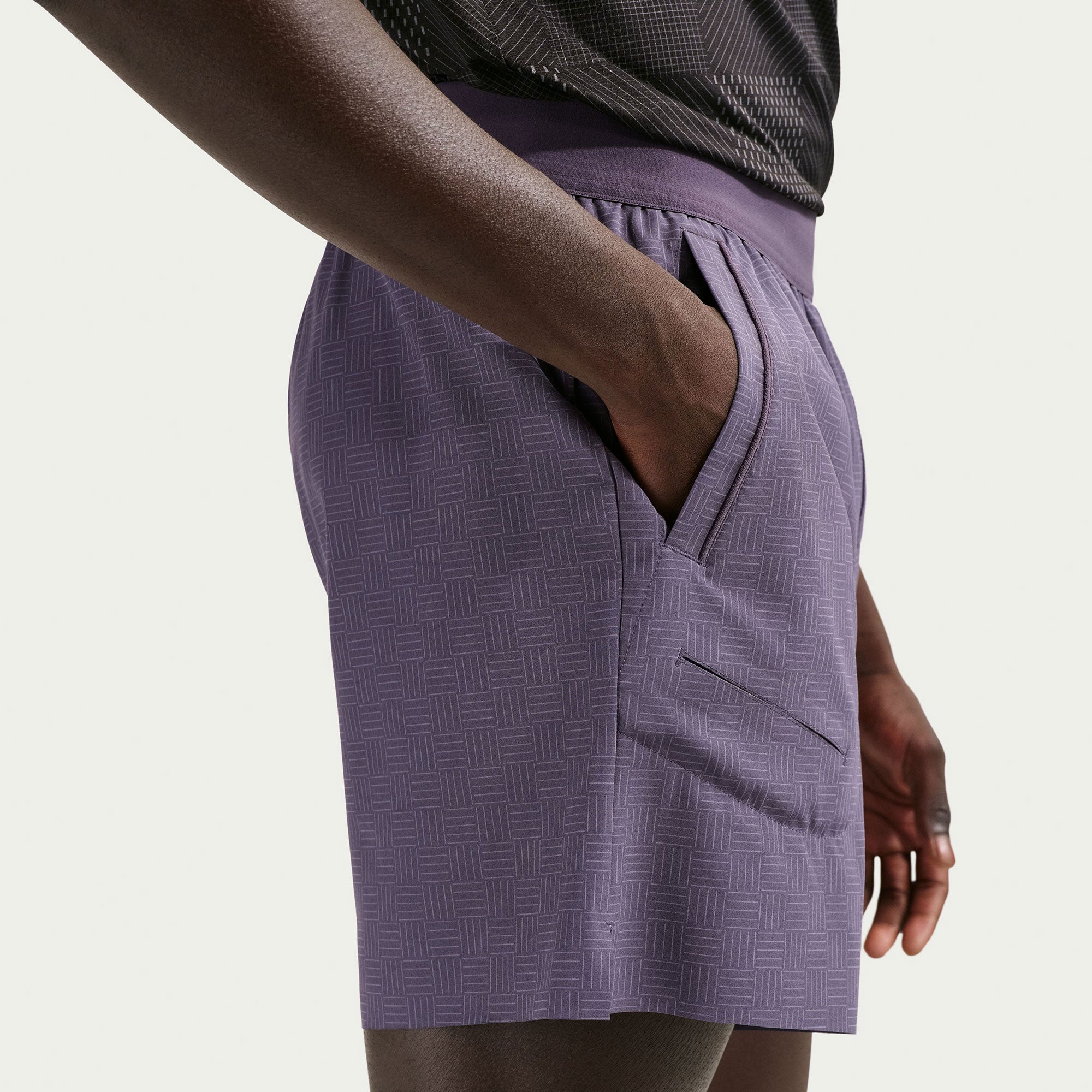 NikeCourt Advantage Men's Dri-FIT 6-Inch Printed Tennis Shorts - Purple (5)