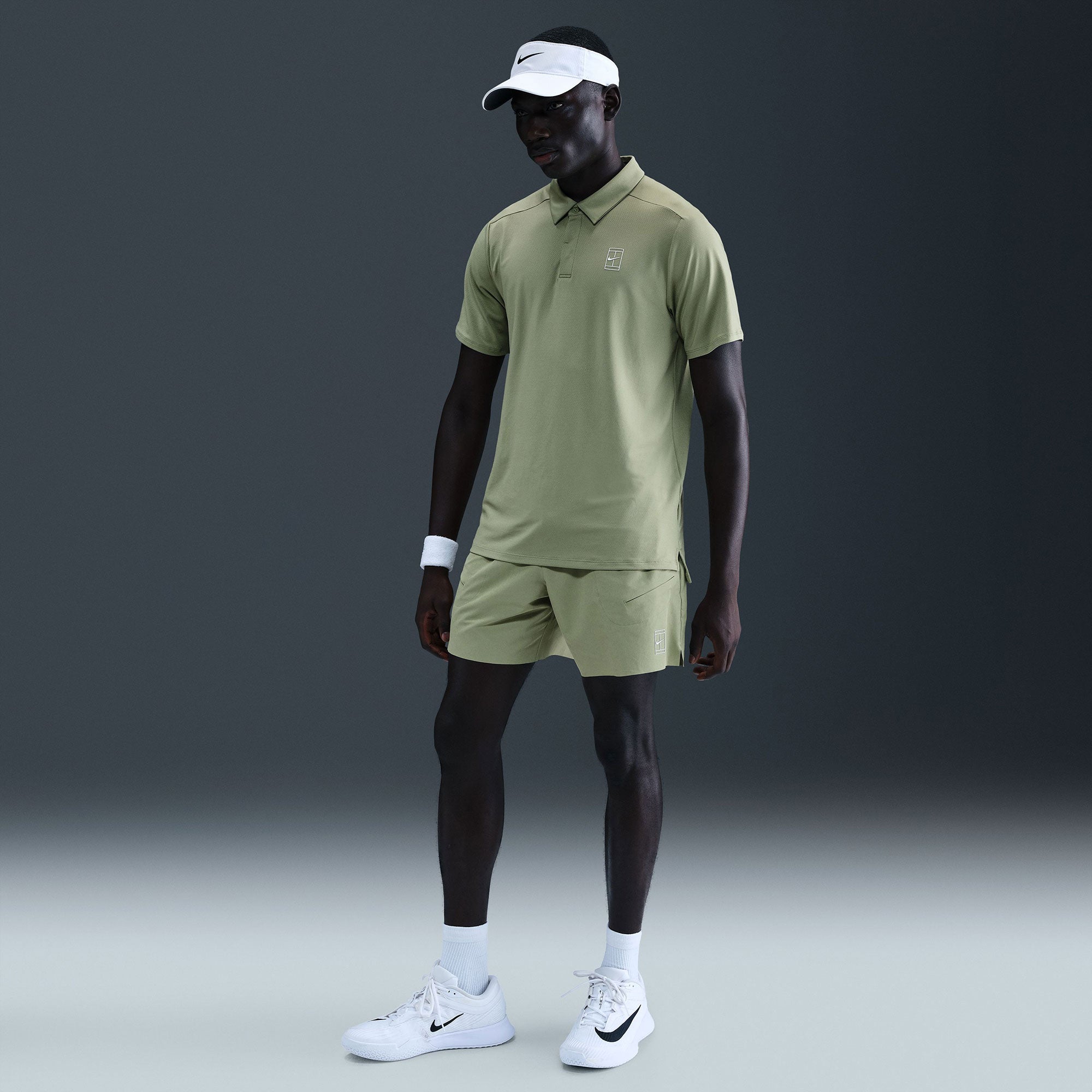 NikeCourt Advantage Men's Dri-FIT 6-Inch Tennis Shorts - Green (1)