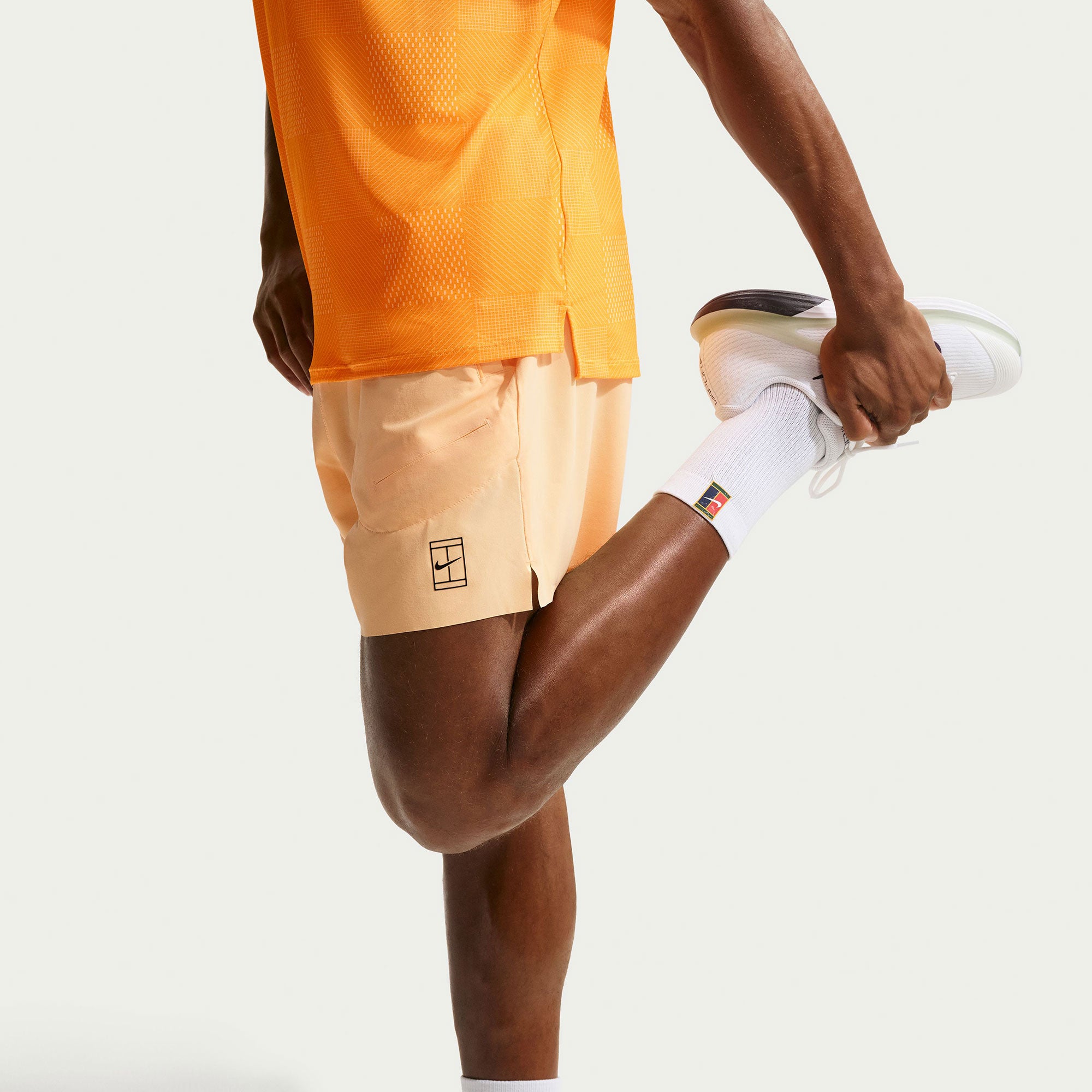 NikeCourt Advantage Men's Dri-FIT 6-Inch Tennis Shorts - Orange (5)