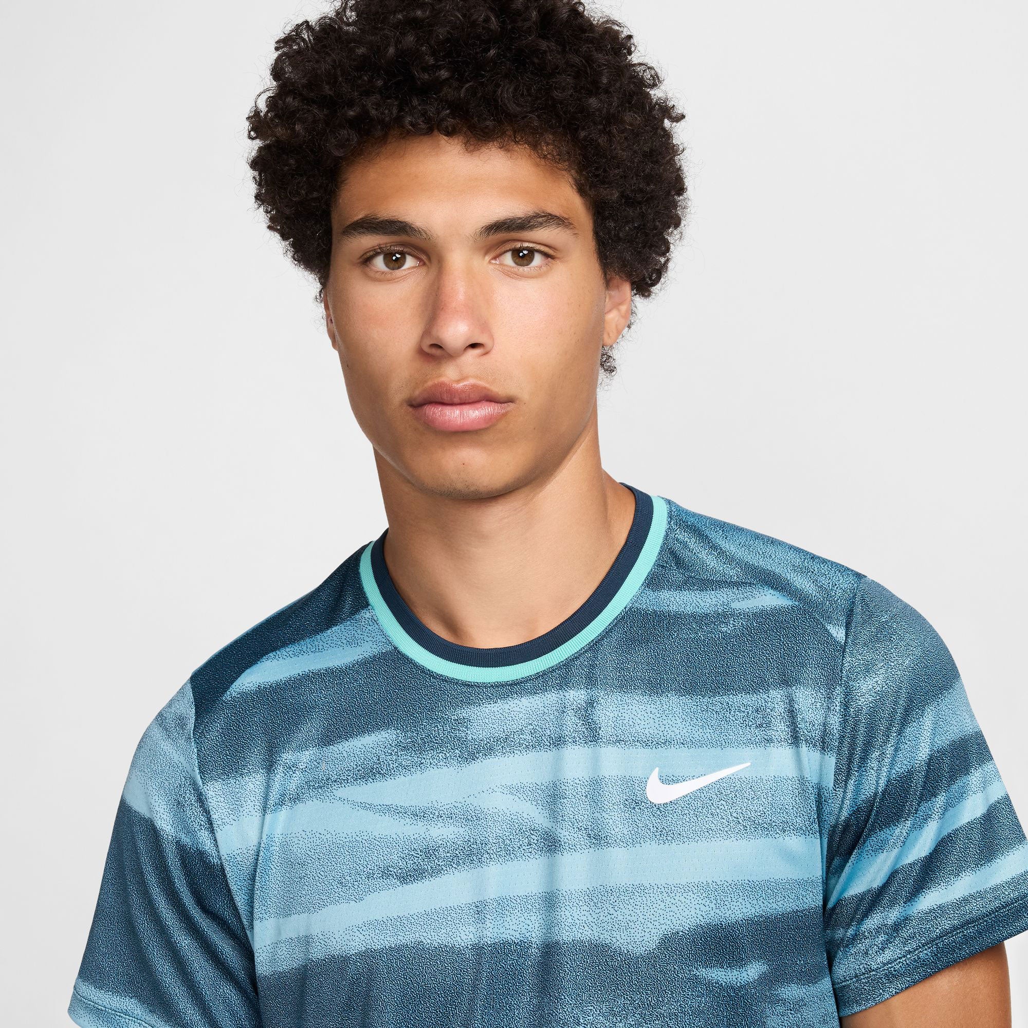 NikeCourt Advantage Men's Dri-FIT Printed Tennis Shirt - Blue (3)