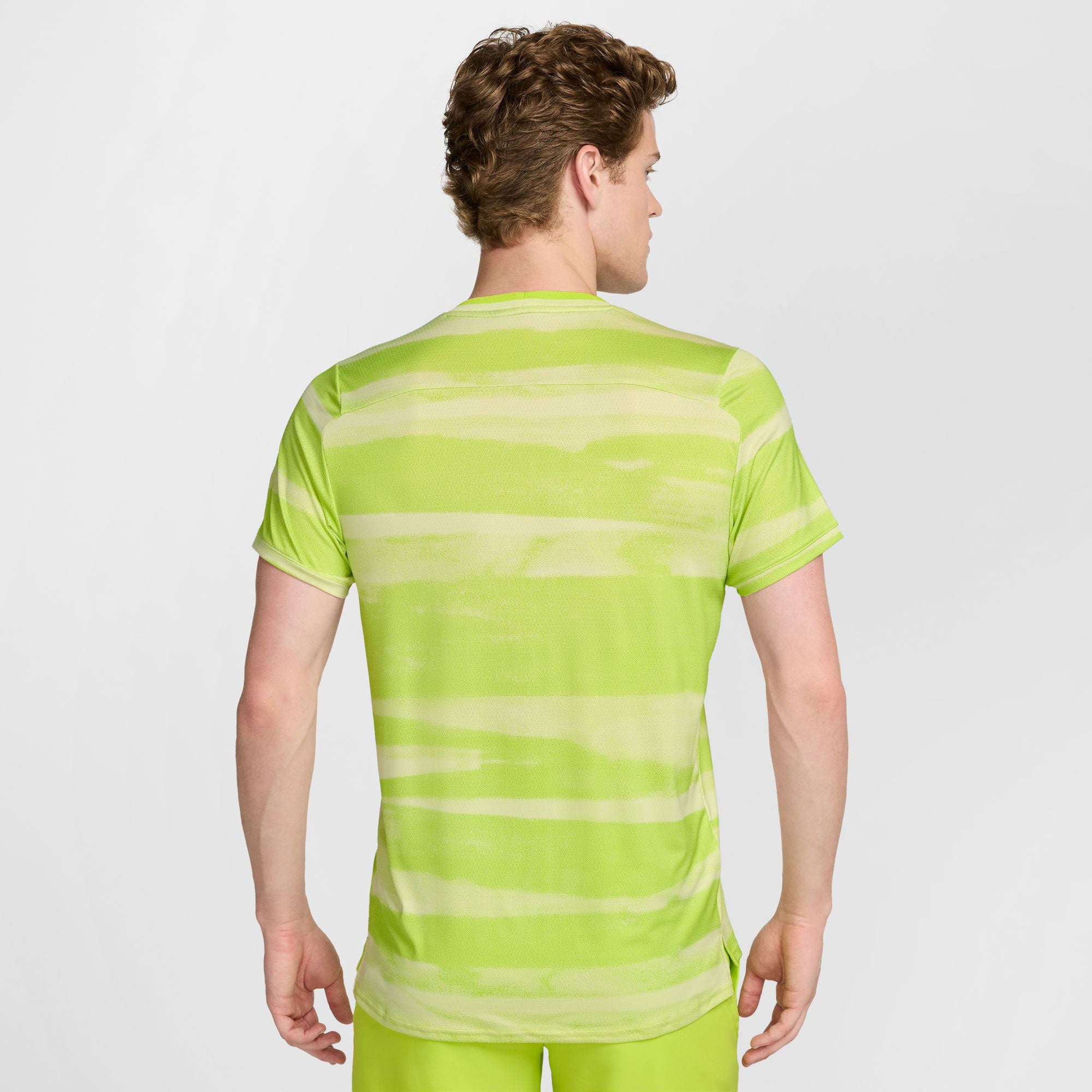 NikeCourt Advantage Men's Dri-FIT Printed Tennis Shirt - Yellow (2)