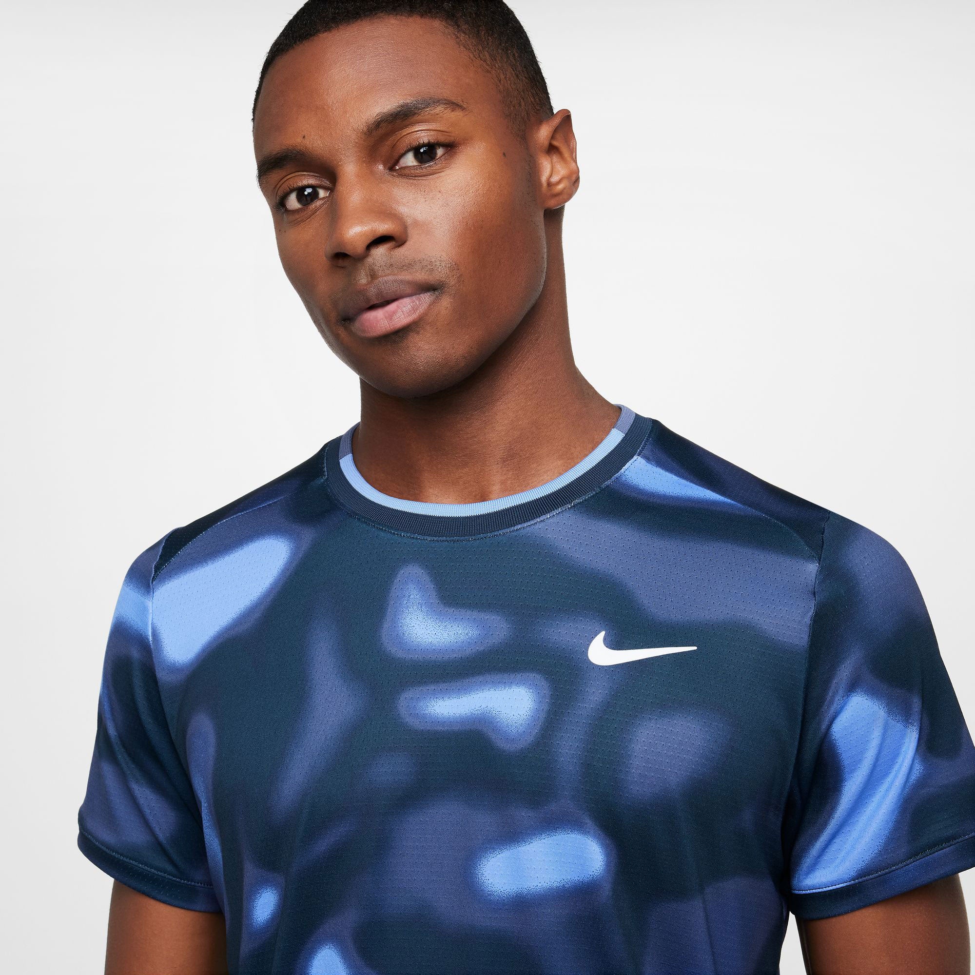 NikeCourt Advantage Men's Dri-FIT Printed Tennis Shirt - Blue (3)