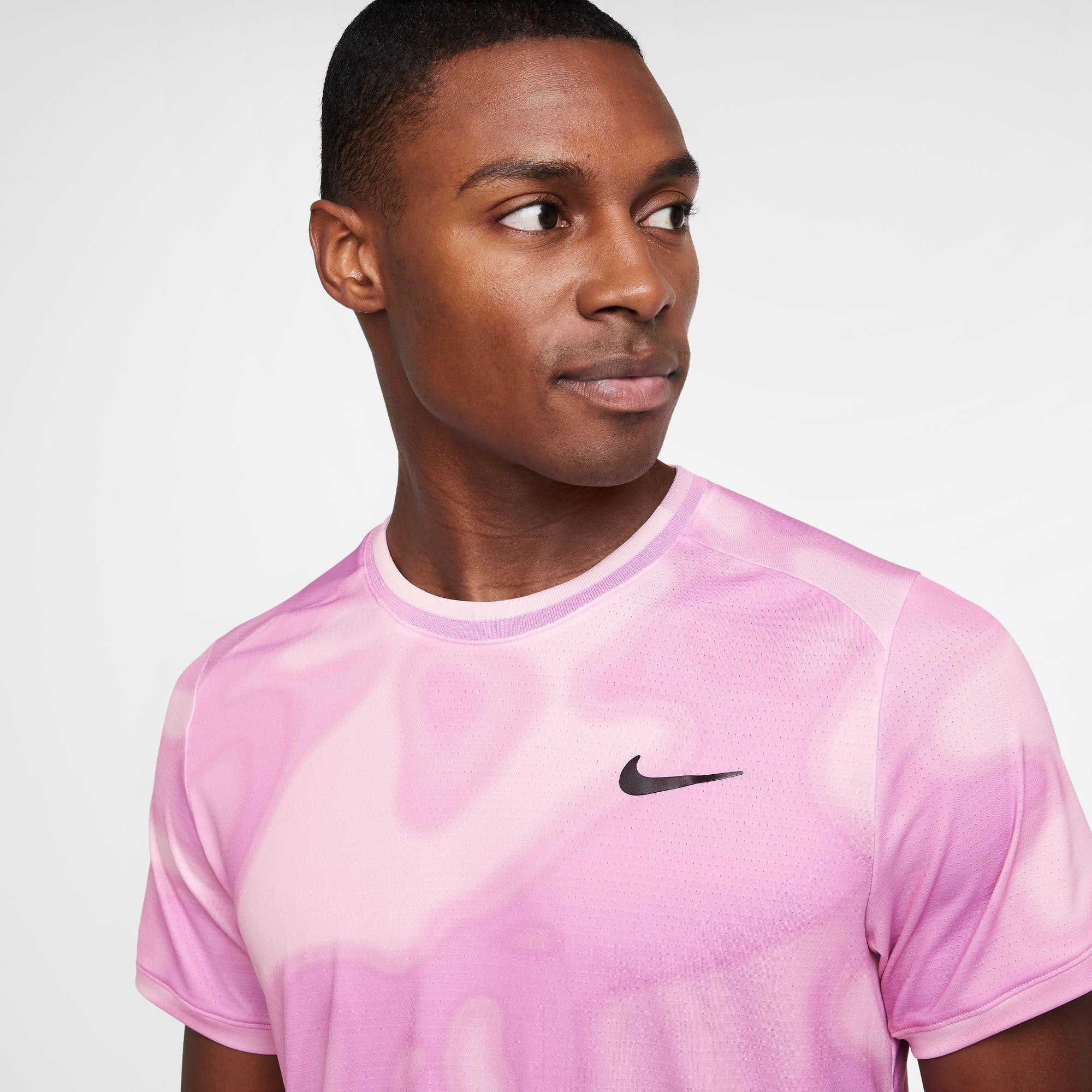 NikeCourt Advantage Men's Dri-FIT Printed Tennis Shirt - Roze (3)