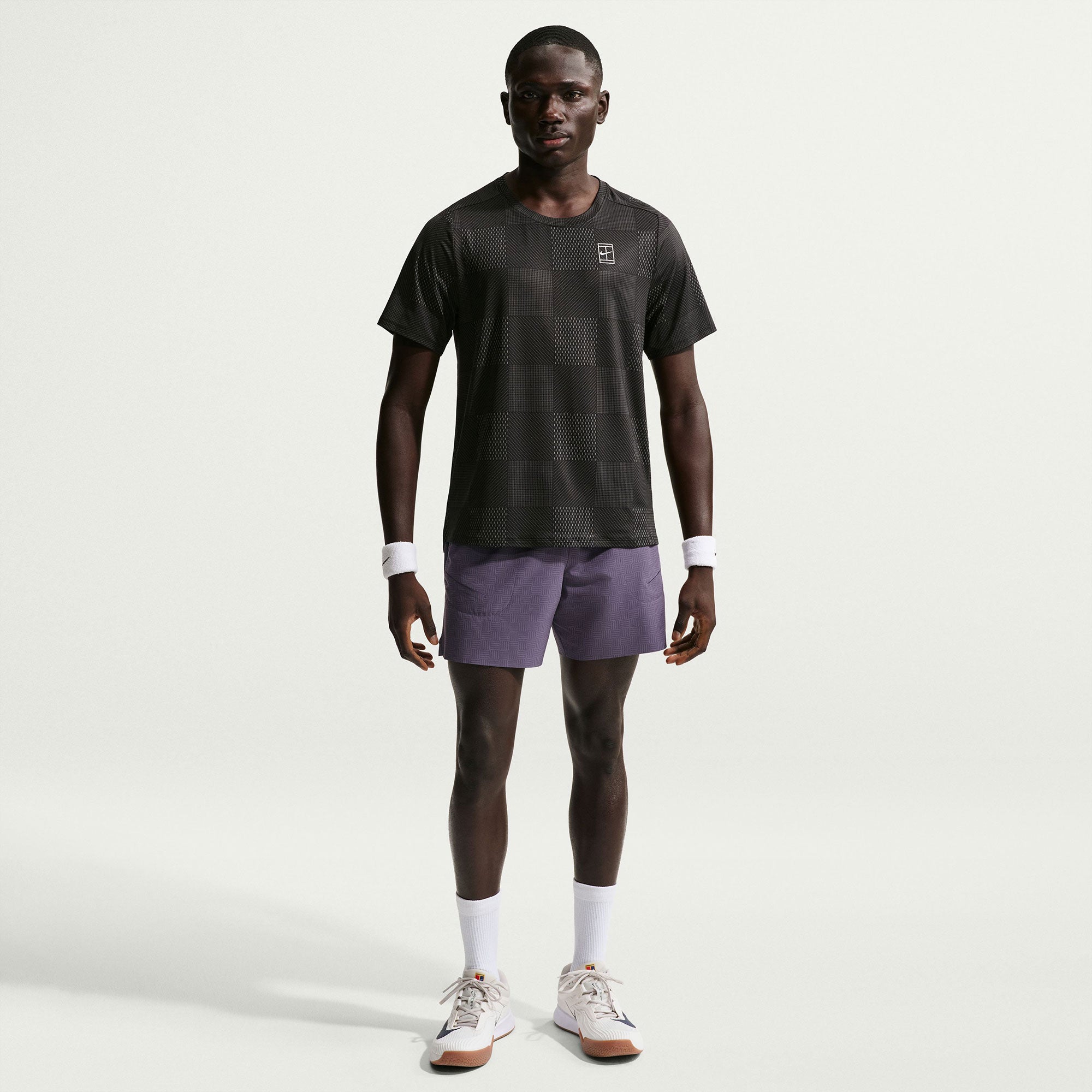 NikeCourt Advantage Men's Dri-FIT Printed Tennis Shirt - Black (4)