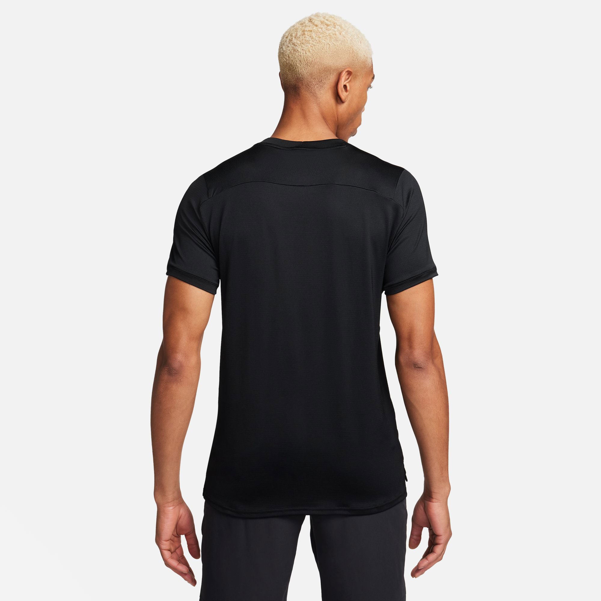 NikeCourt Advantage Men's Dri-FIT Tennis Shirt - Black (2)