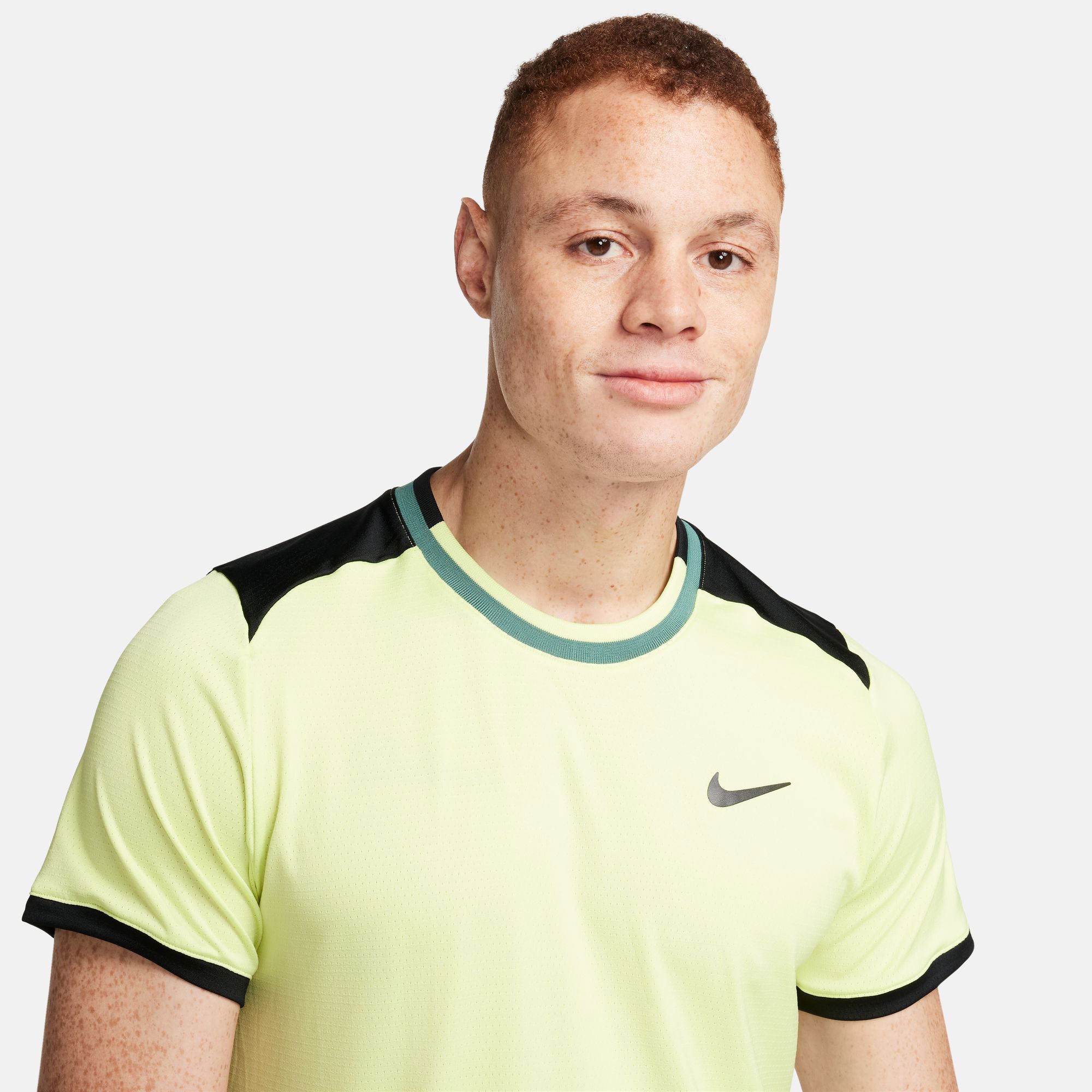 NikeCourt Advantage Men's Dri-FIT Tennis Shirt - Yellow (3)