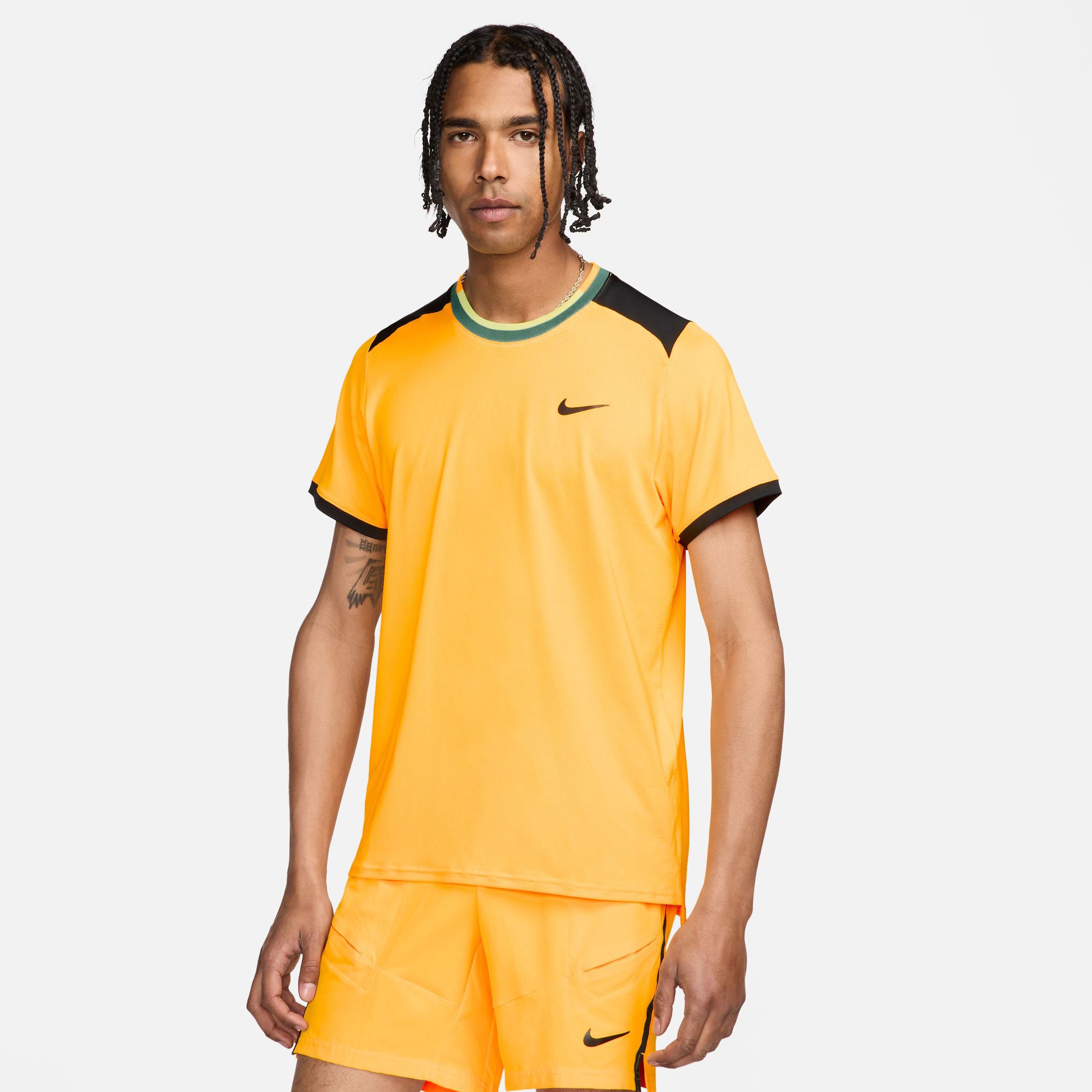 NikeCourt Advantage Men's Dri-FIT Tennis Shirt - Orange (1)