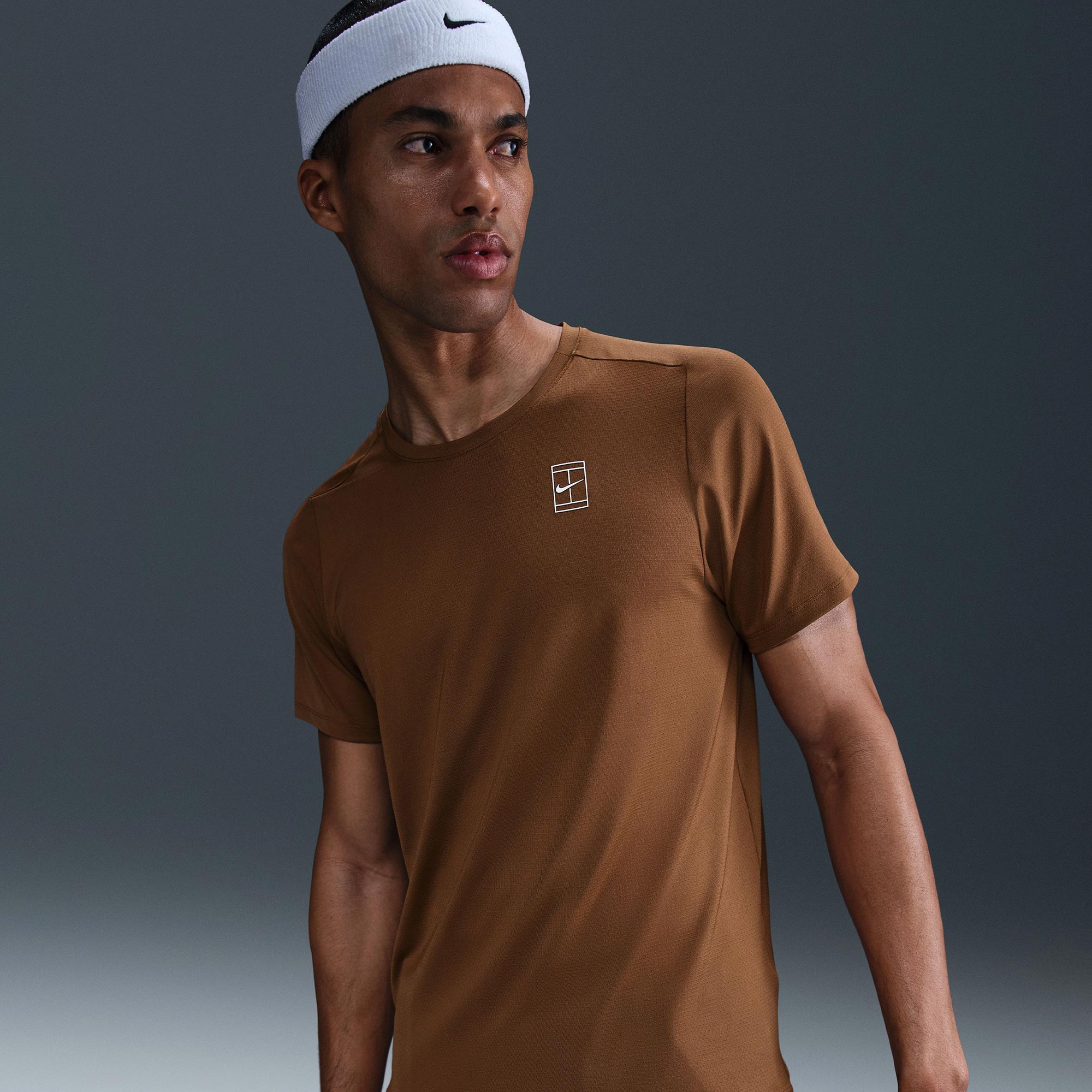 NikeCourt Advantage Men's Dri-FIT Tennis Shirt - Brown (1)