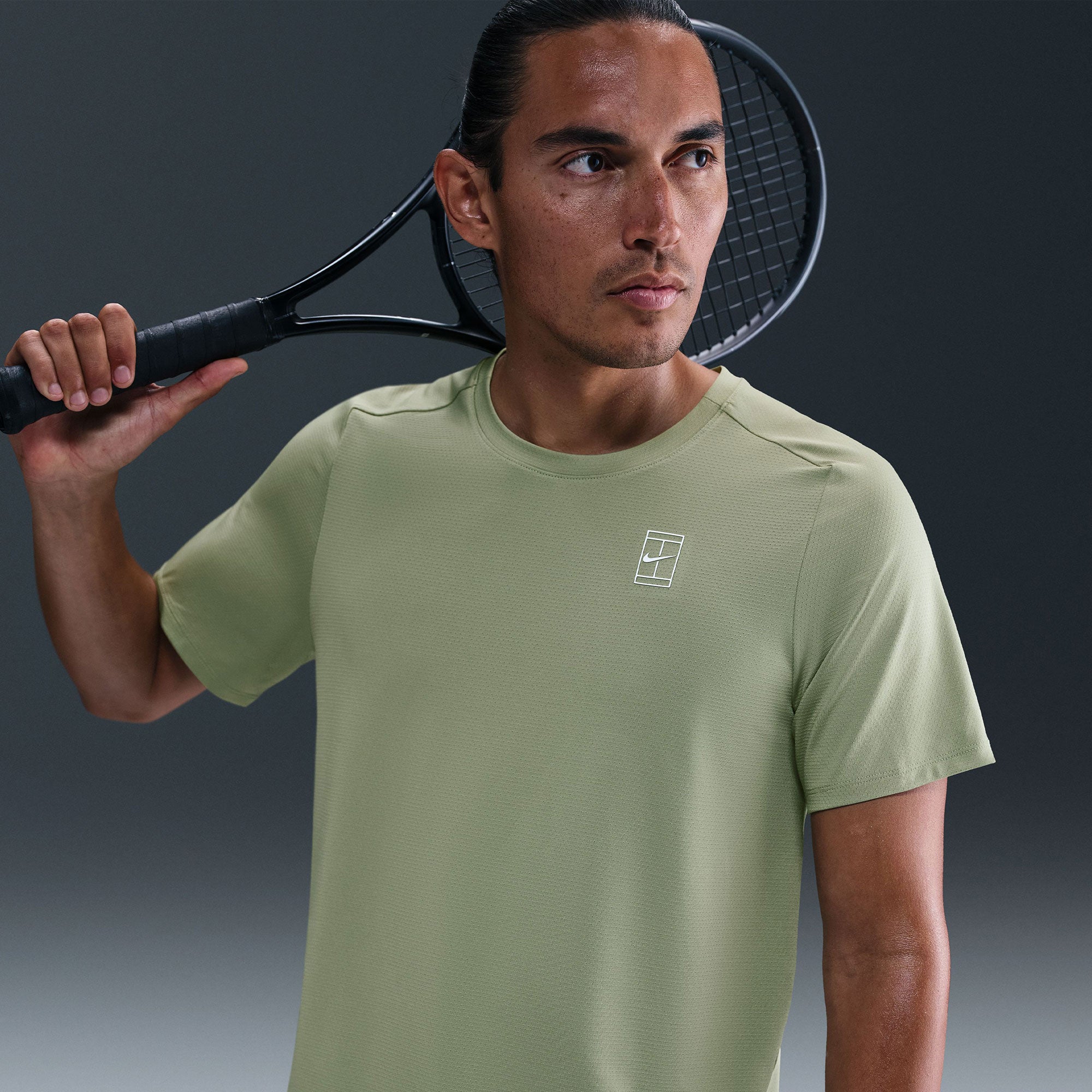 NikeCourt Advantage Men's Dri-FIT Tennis Shirt - Green (1)