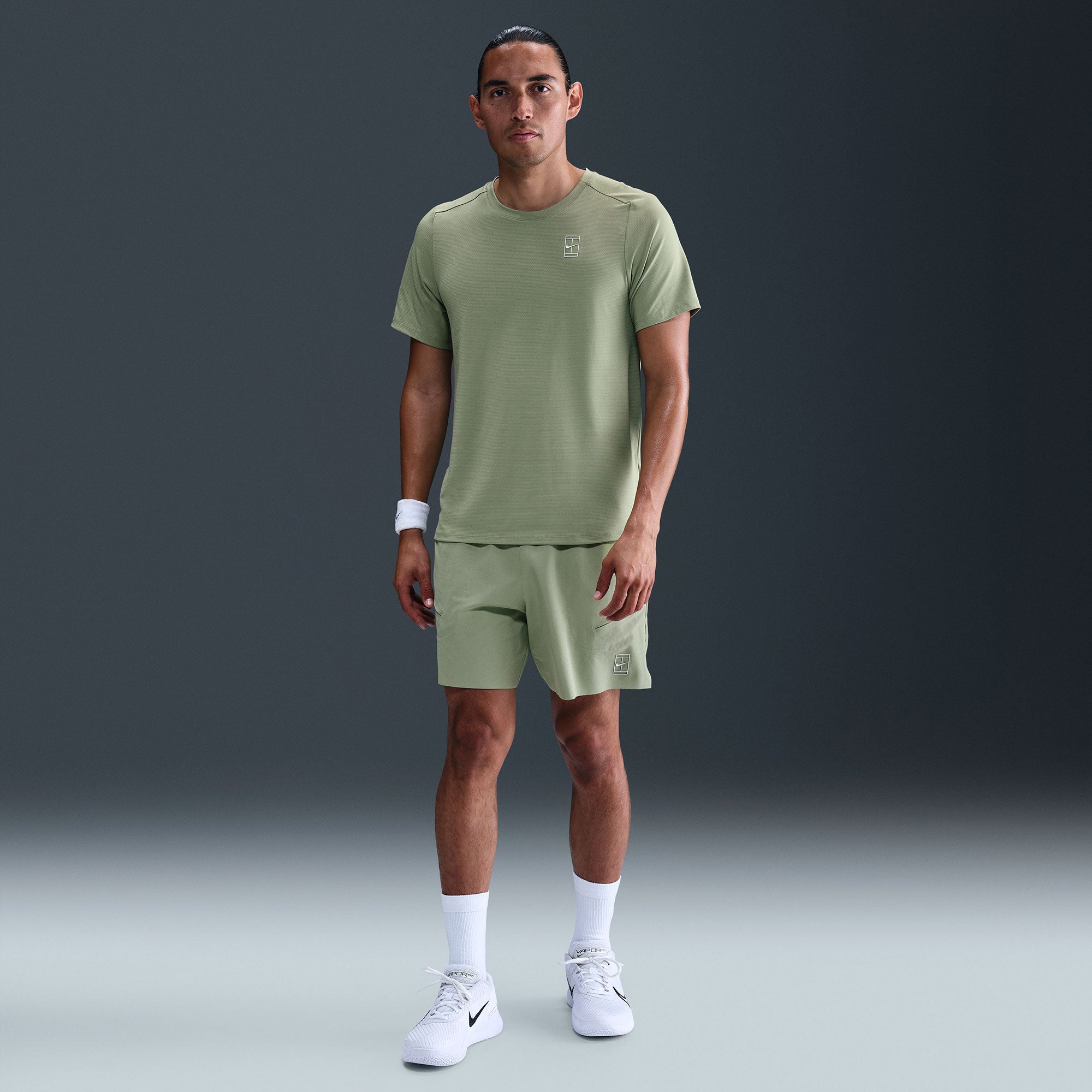 NikeCourt Advantage Men's Dri-FIT Tennis Shirt - Green (4)