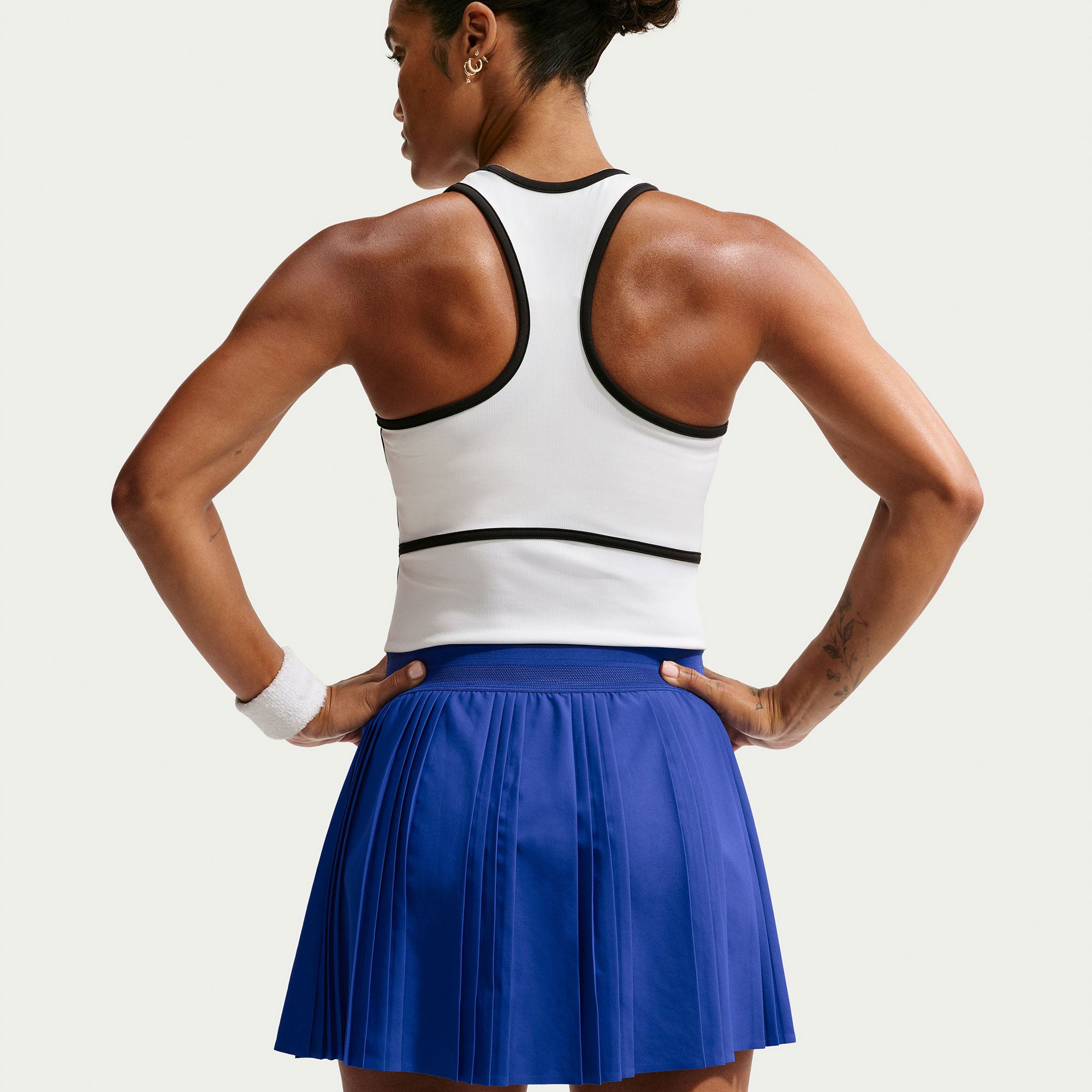 NikeCourt Advantage Women's Dri-FIT High-Waisted Pleated Tennis Skirt - Blue (4)