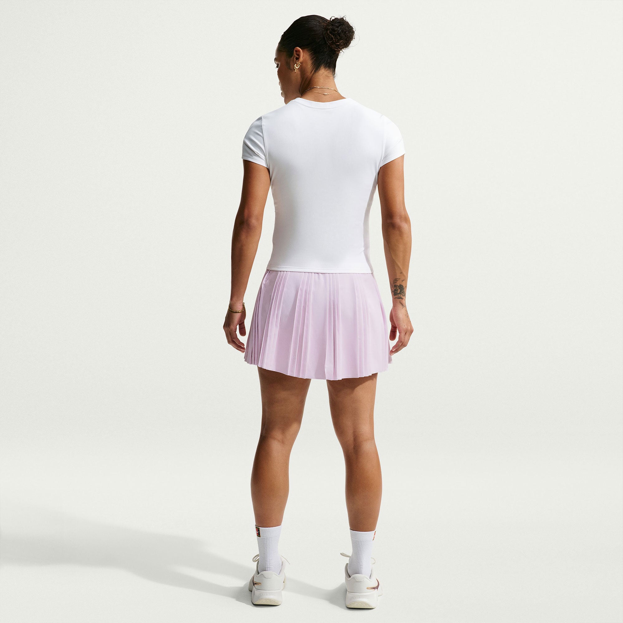NikeCourt Advantage Women's Dri-FIT High-Waisted Pleated Tennis Skirt - Pink (2)