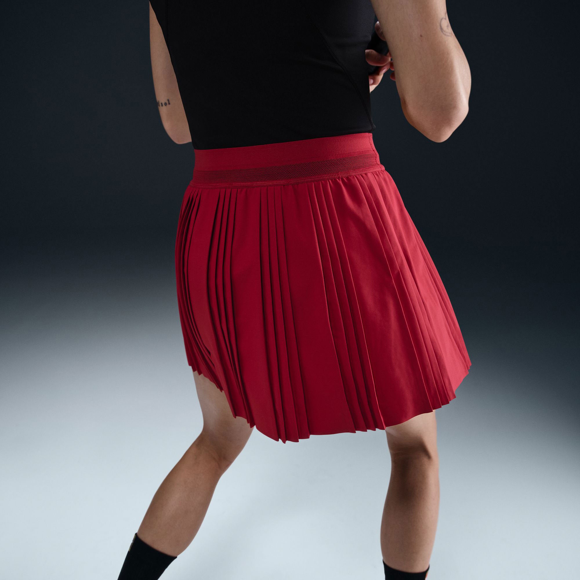 NikeCourt Advantage Women's Dri-FIT High-Waisted Pleated Tennis Skirt - Red (4)
