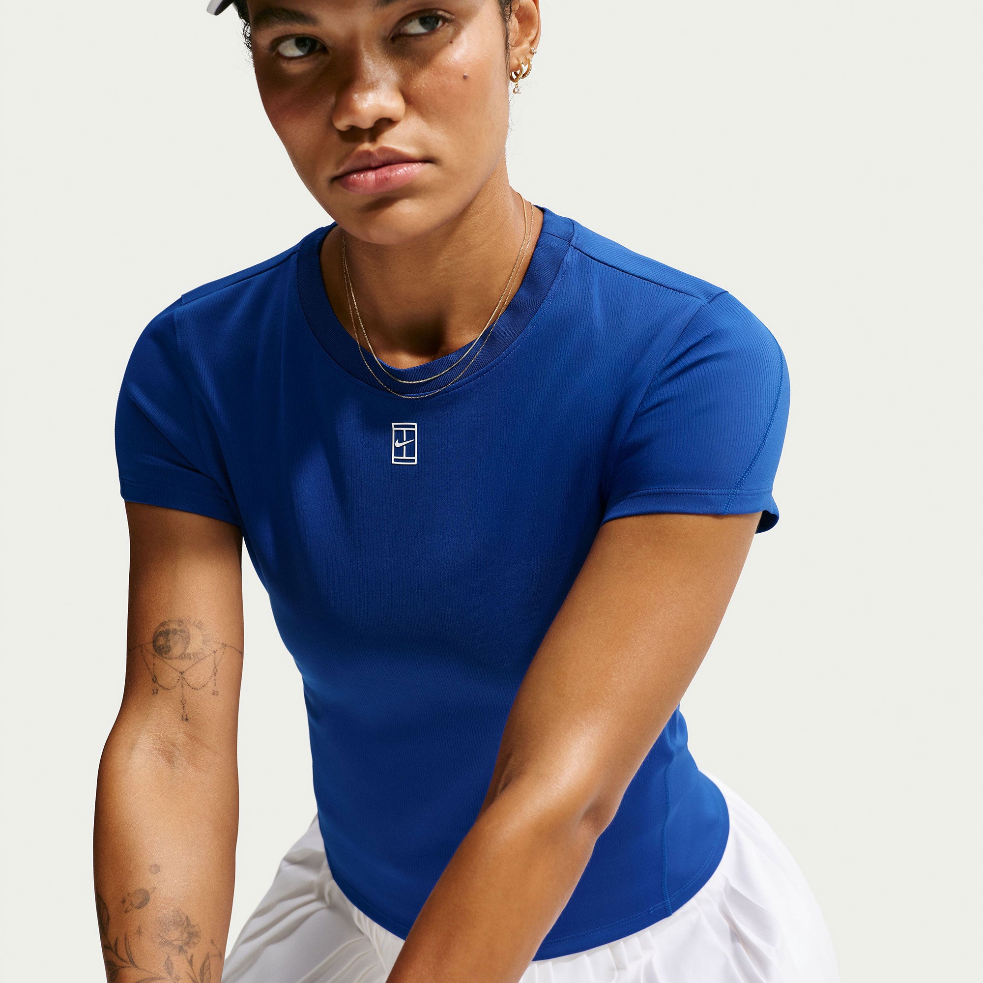 NikeCourt Advantage Women's Dri-FIT Tennis Shirt - Blue (1)