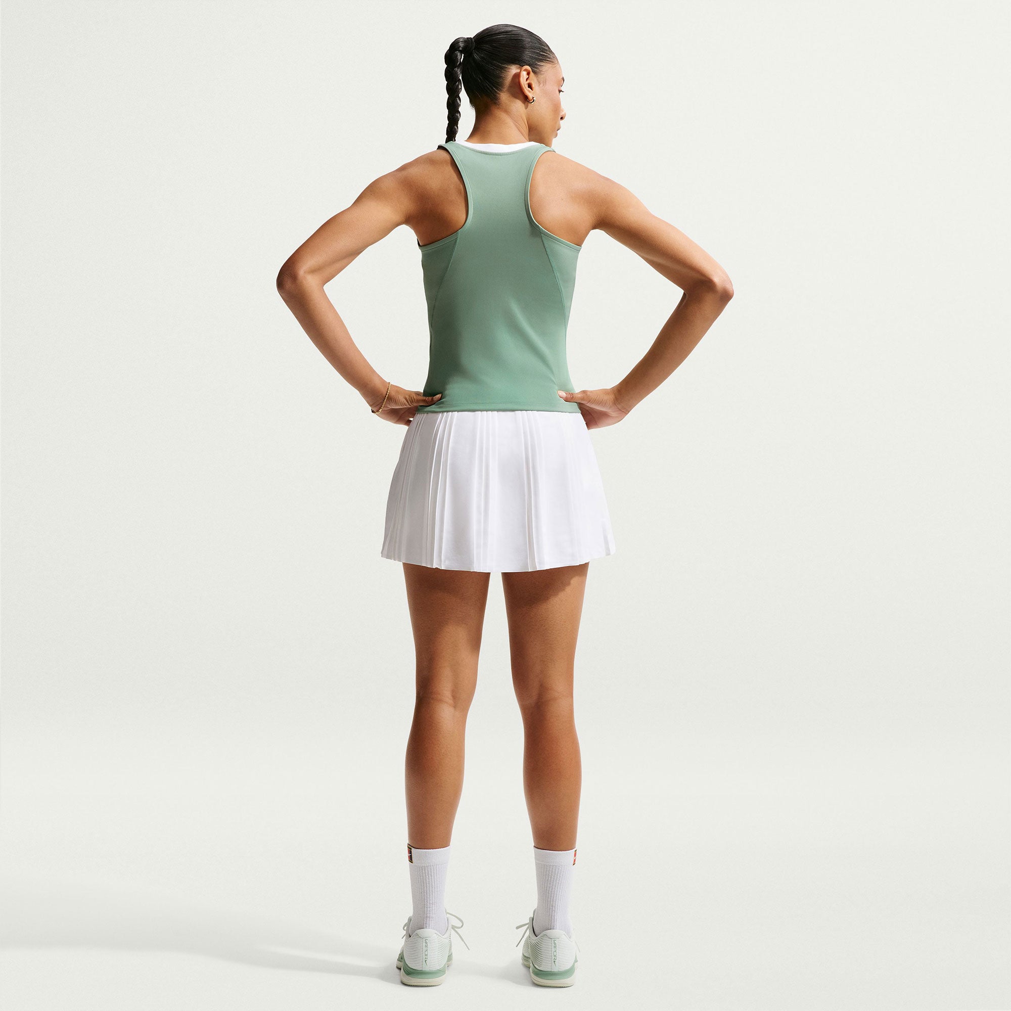 NikeCourt Advantage Women's Dri-FIT Tennis Tank - Green (4)