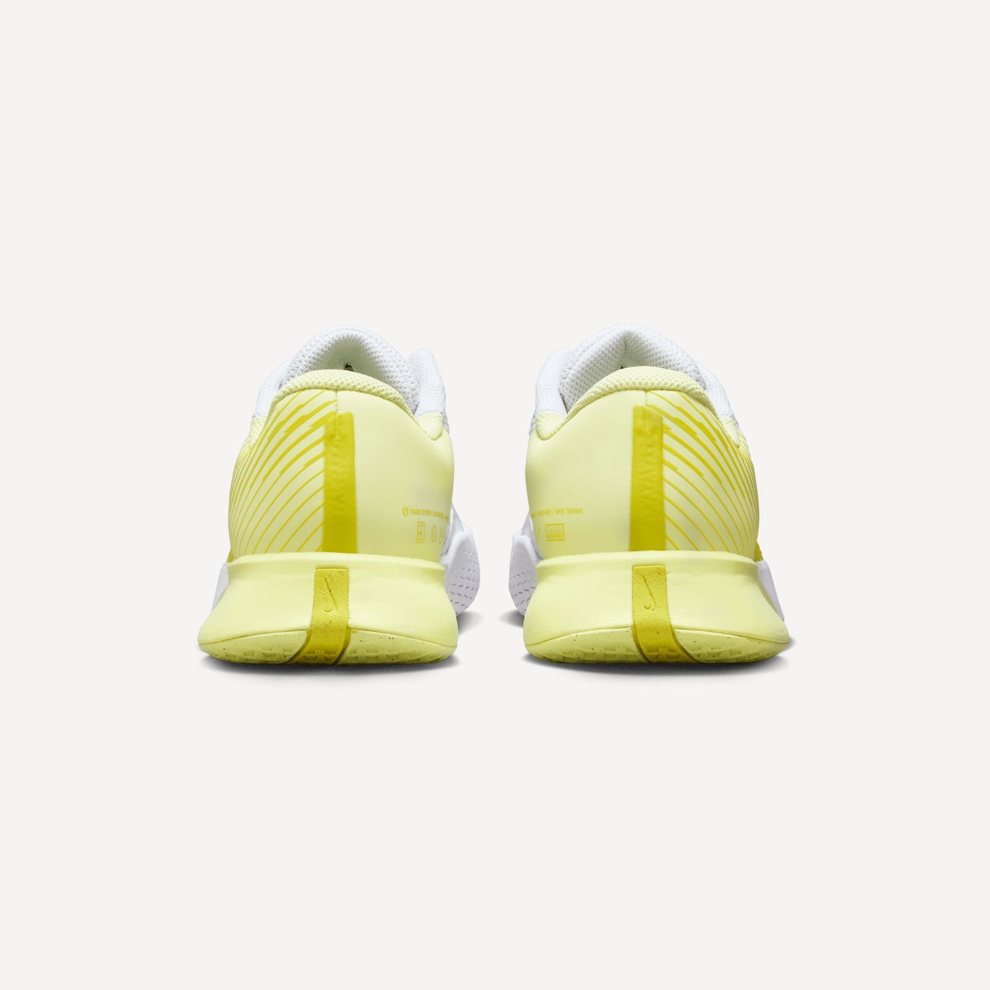 NikeCourt Air Zoom Vapor Pro 2 Women's Hard Court Tennis Shoes White (5)