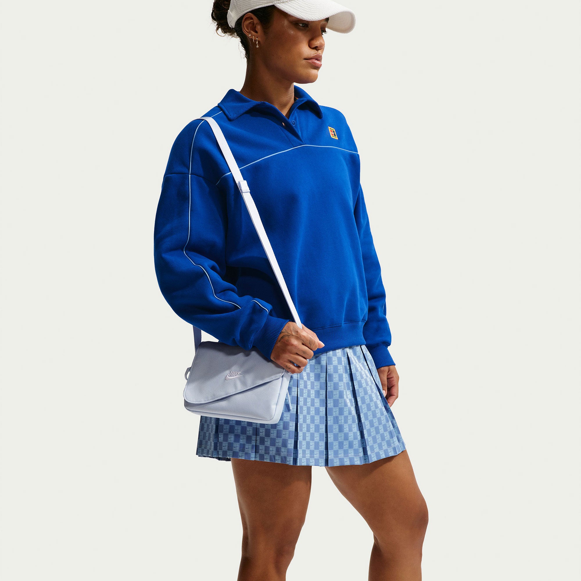 NikeCourt Court Women's Fleece Long-Sleeve Tennis Top - Blue (3)