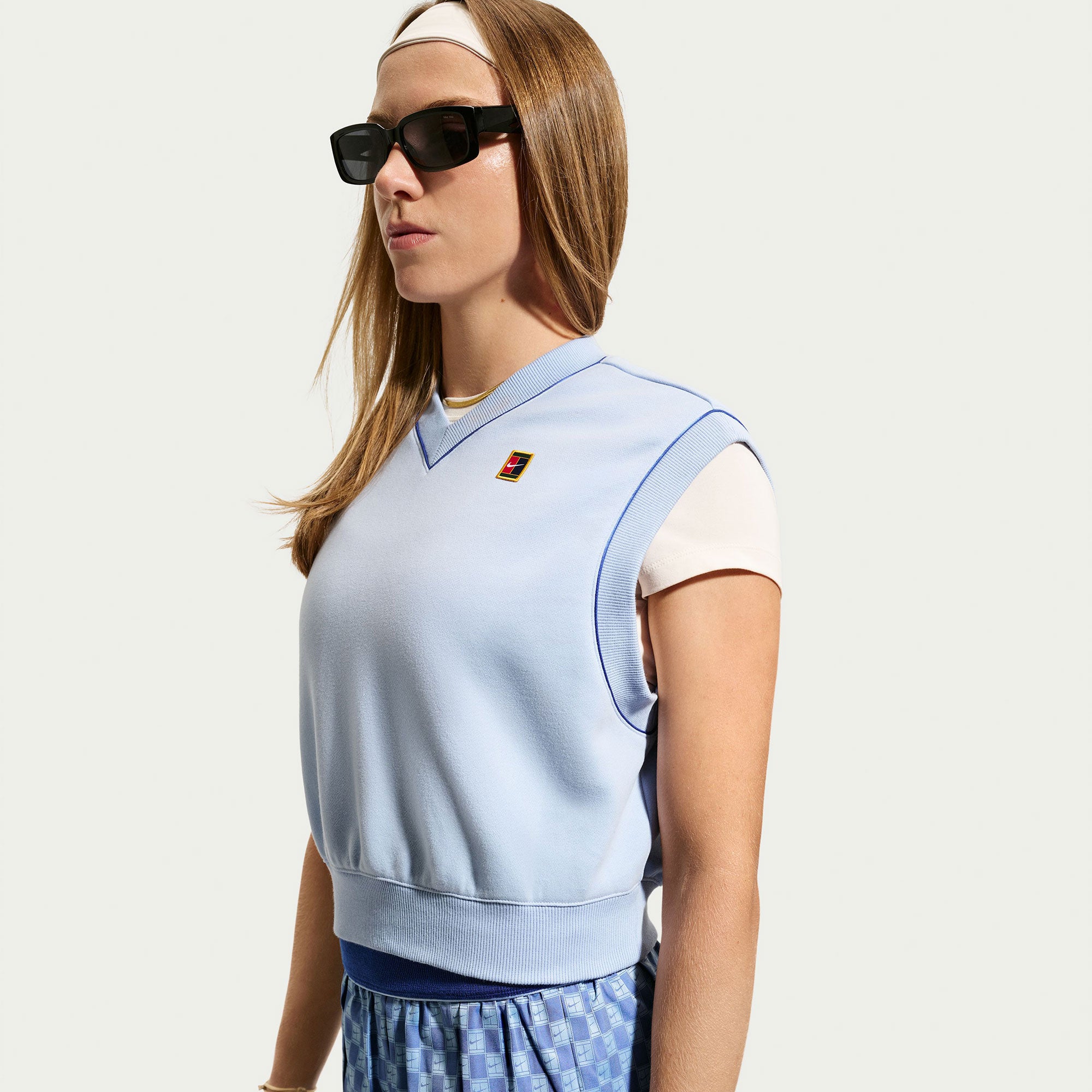 NikeCourt Court Women's Fleece Tennis Vest - Blue (3)