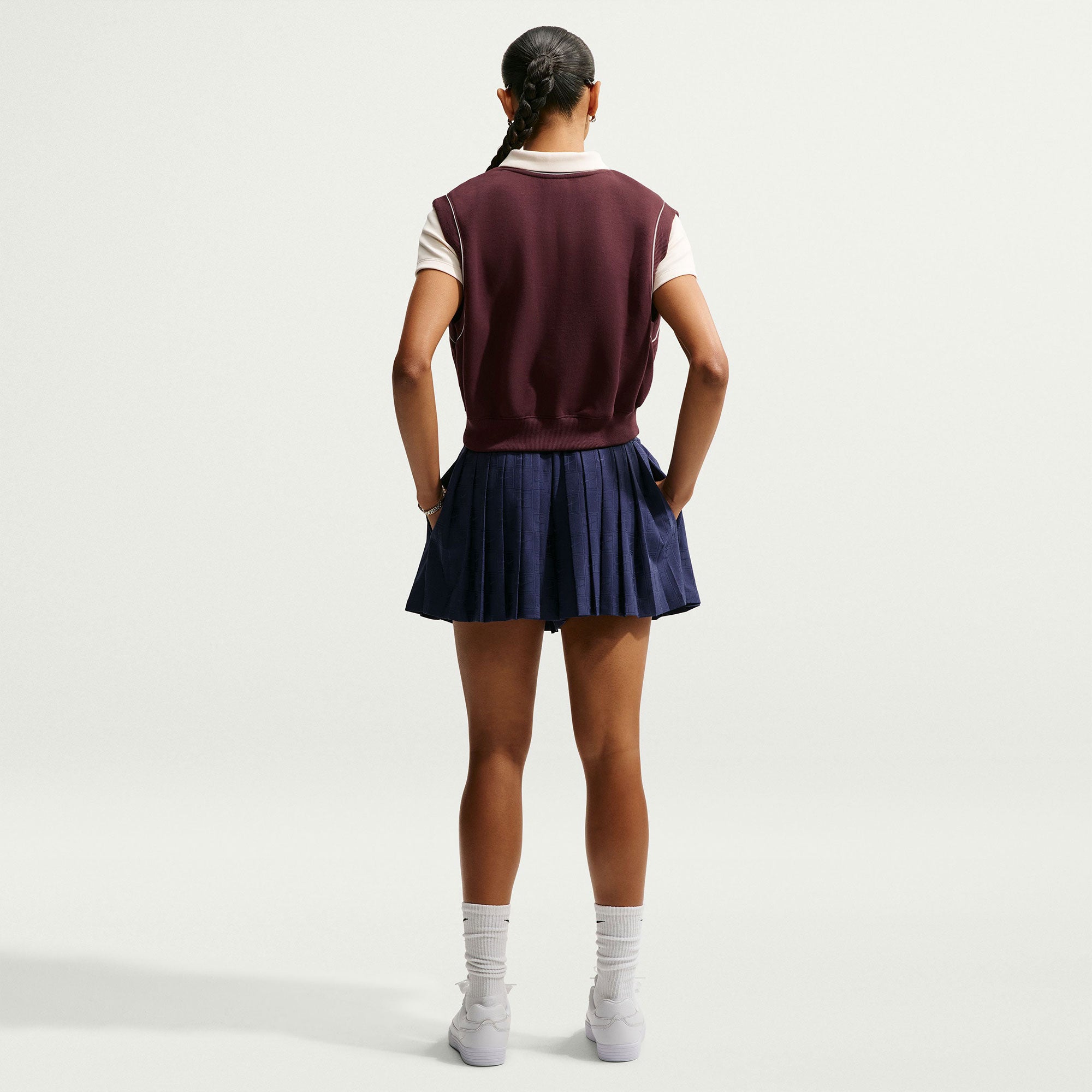NikeCourt Court Women's Fleece Tennis Vest - Red (5)