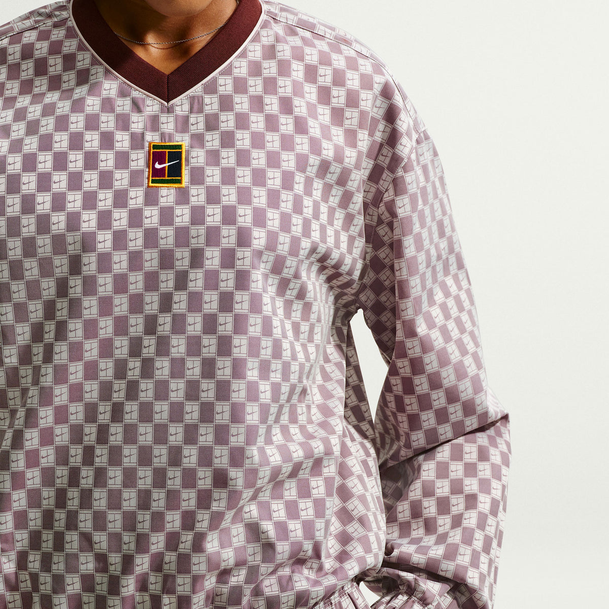 NikeCourt Court Women's Woven Long-Sleeve Tennis Top - Red (3)