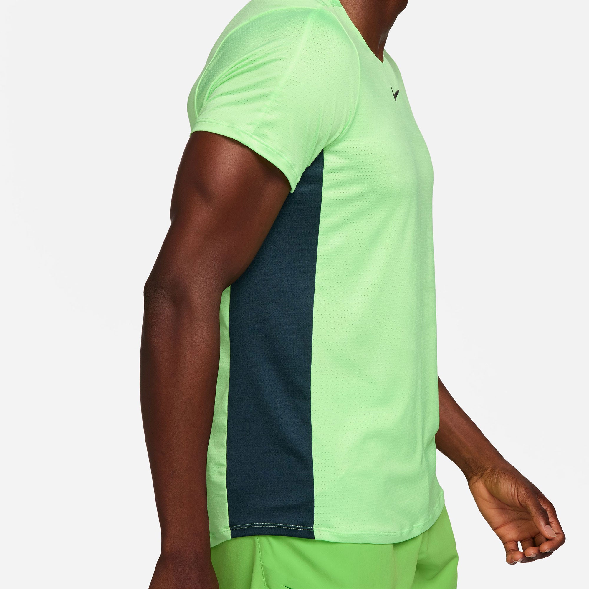 NikeCourt Dri-FIT Advantage Men's Printed Tennis Shirt Lime (4)
