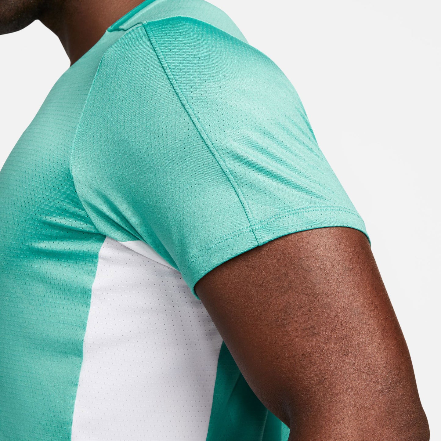 NikeCourt Dri-FIT Advantage Men's Printed Tennis Shirt Green (4)