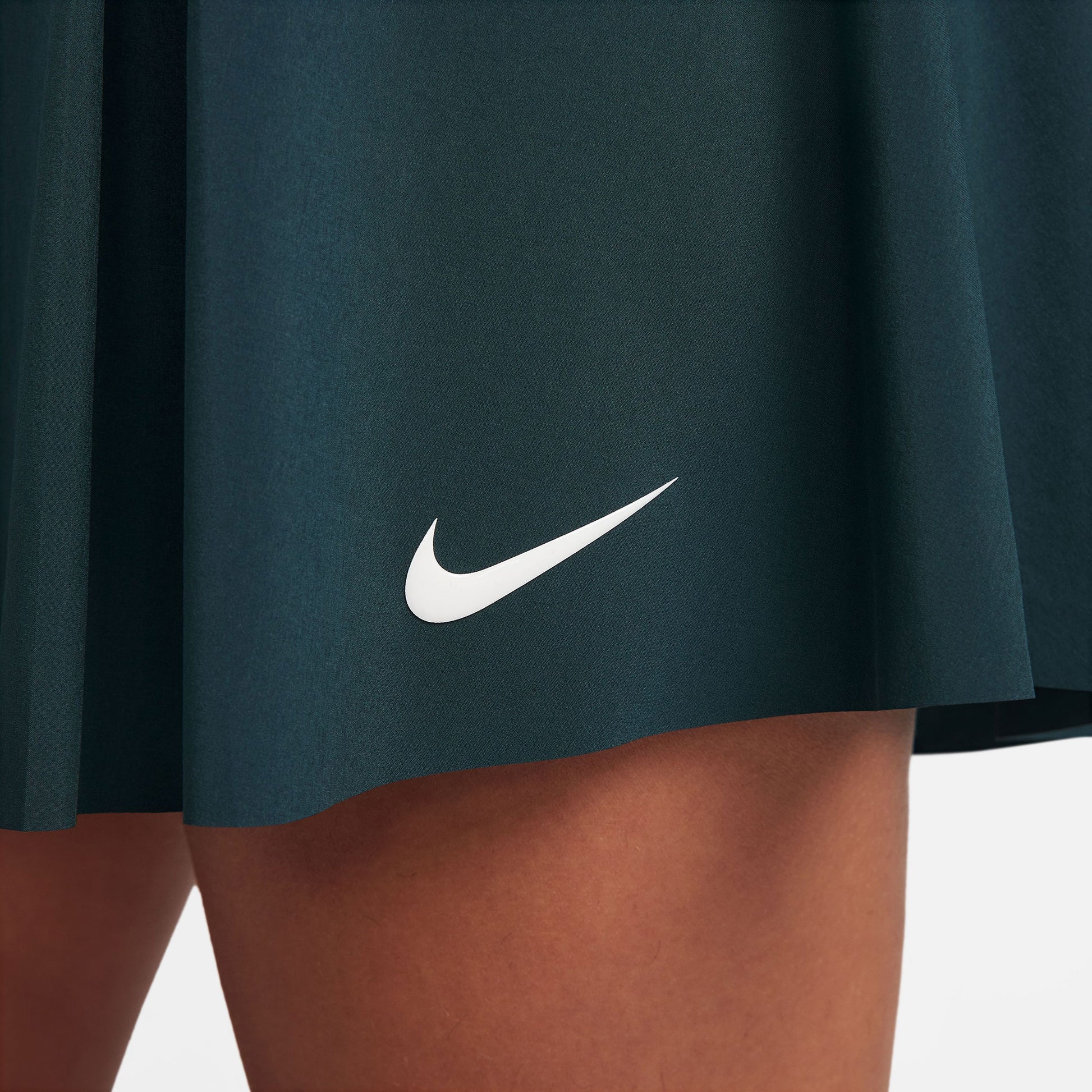 NikeCourt Dri-FIT Advantage Women's Regular Tennis Skirt Green (4)