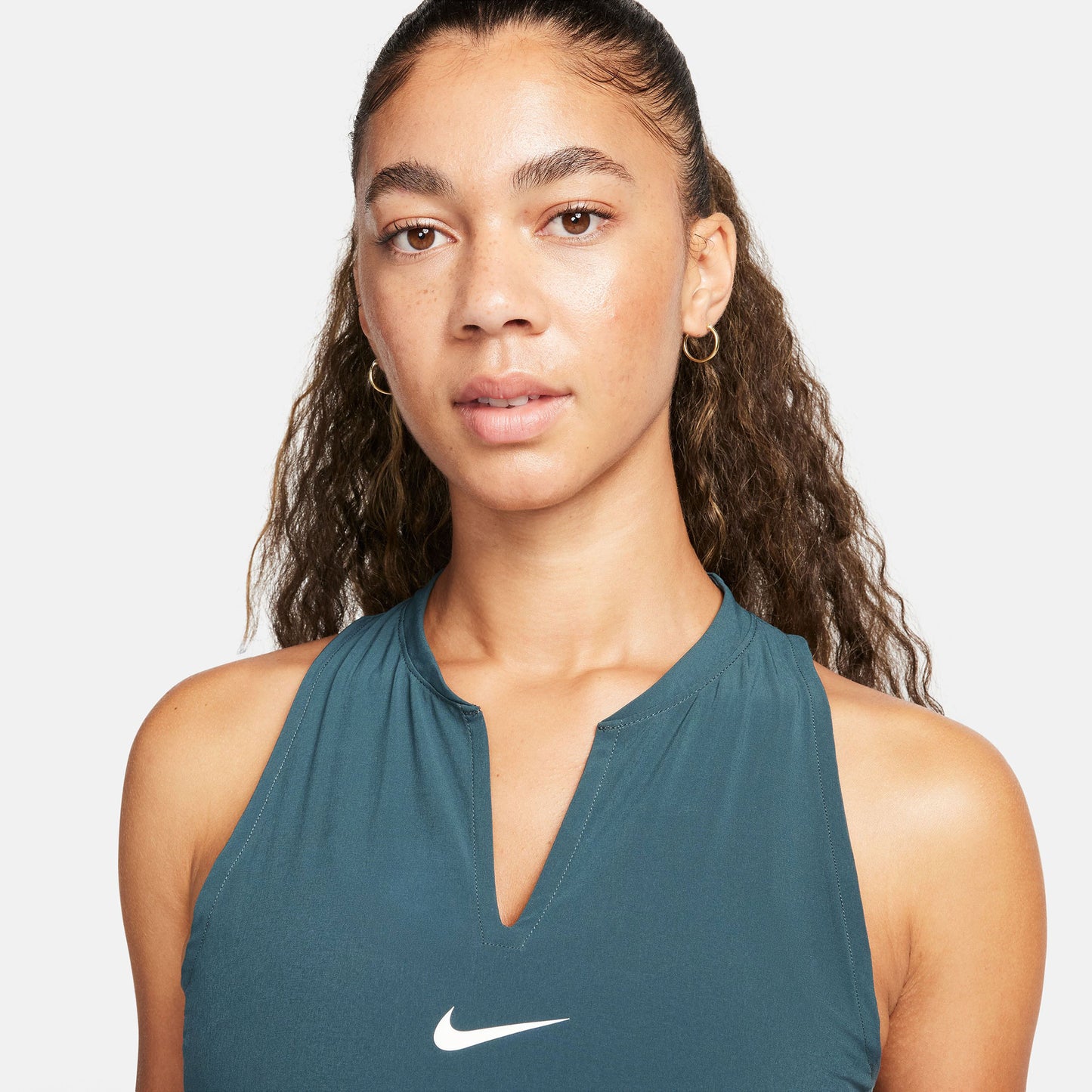 NikeCourt Dri-FIT Advantage Women's Tennis Dress Green (3)