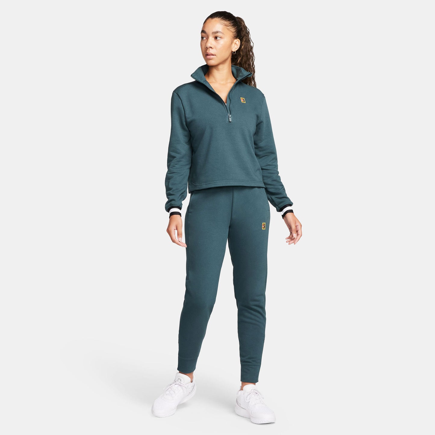 NikeCourt Dri-FIT Heritage Women's Fleece Tennis Pants Green (5)