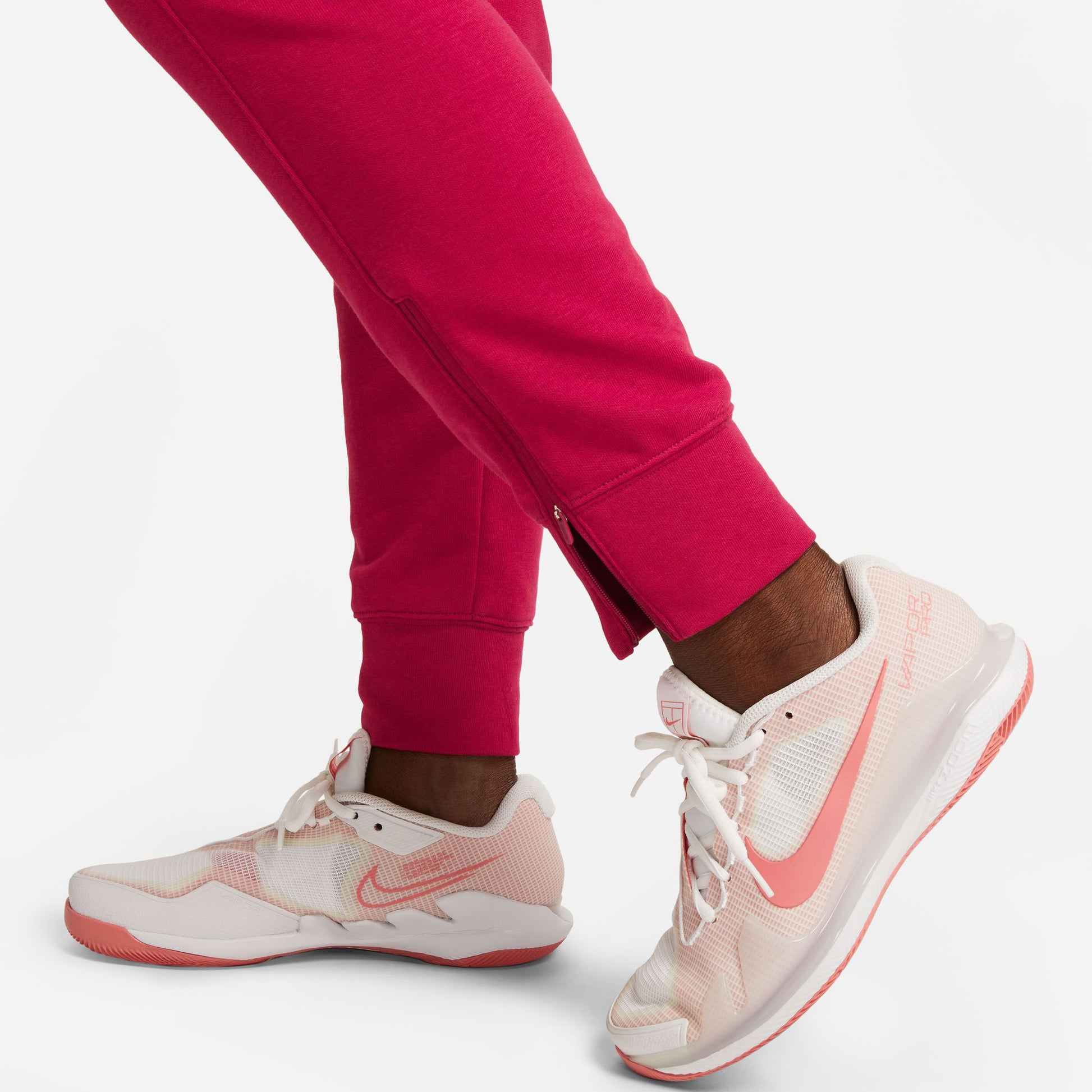 NikeCourt Dri-FIT Heritage Women's Fleece Tennis Pants Red (4)