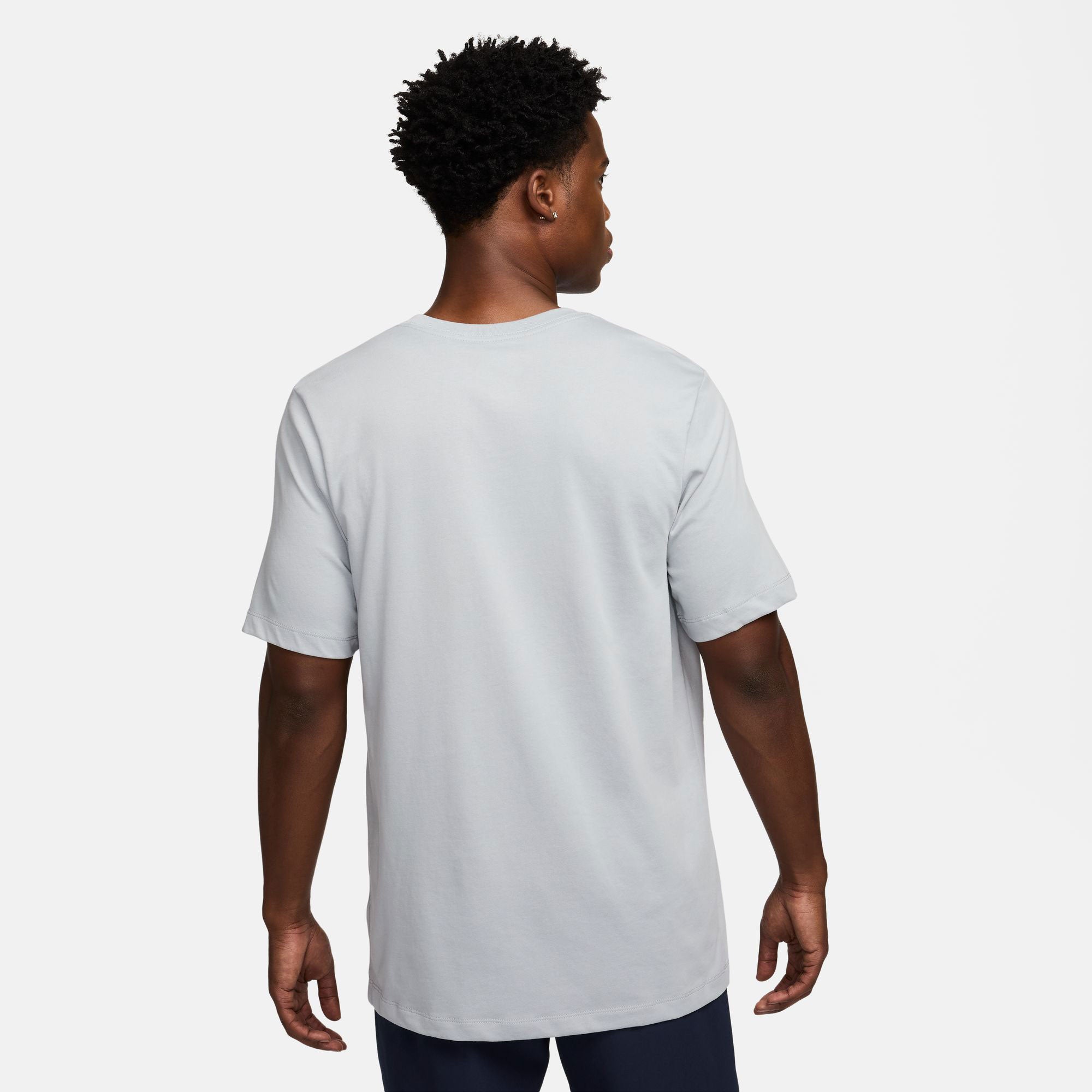 NikeCourt Dri-FIT Men's Tennis T-Shirt - Grey (2)