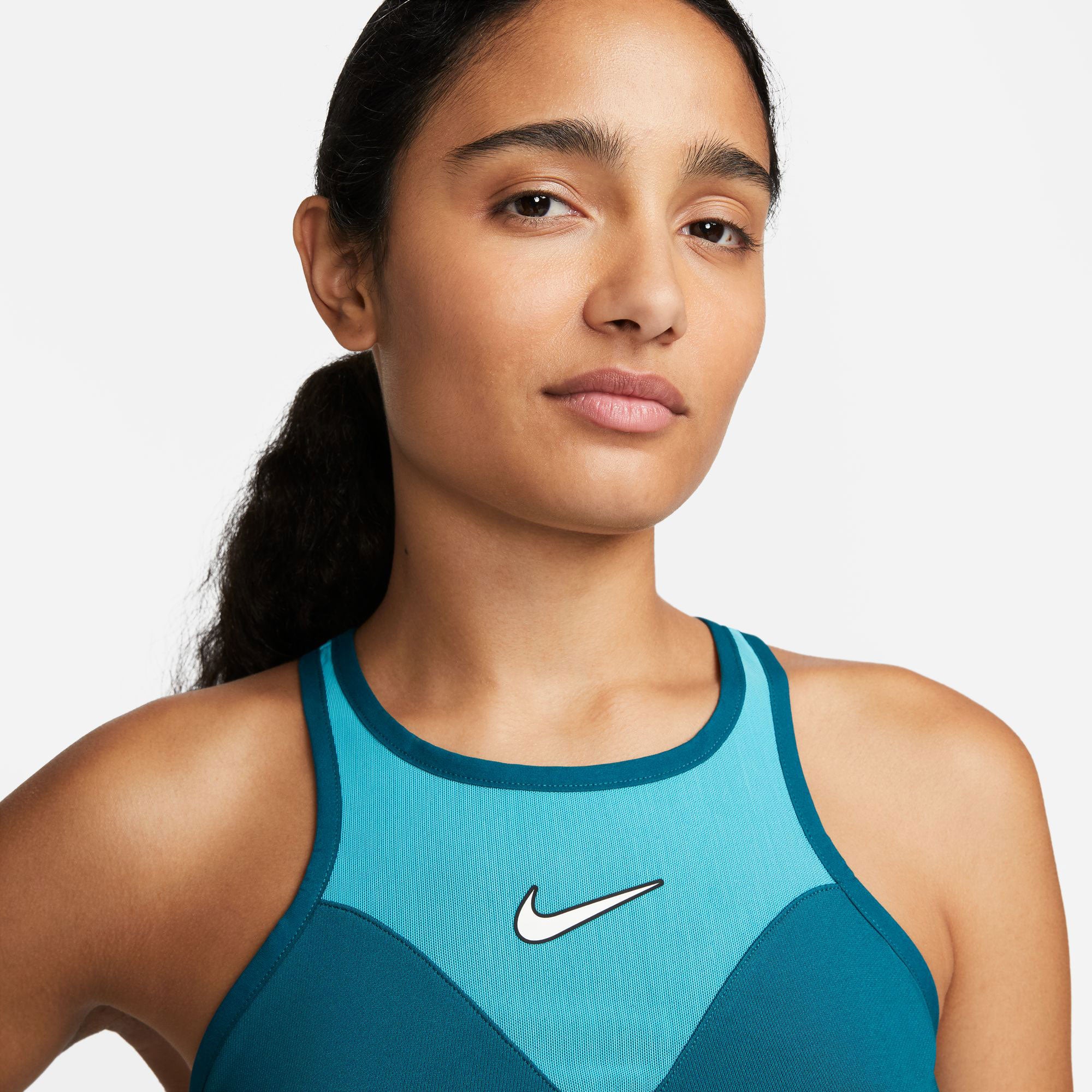 NikeCourt Dri-FIT Slam New York Women's Tennis Tank Green (3)