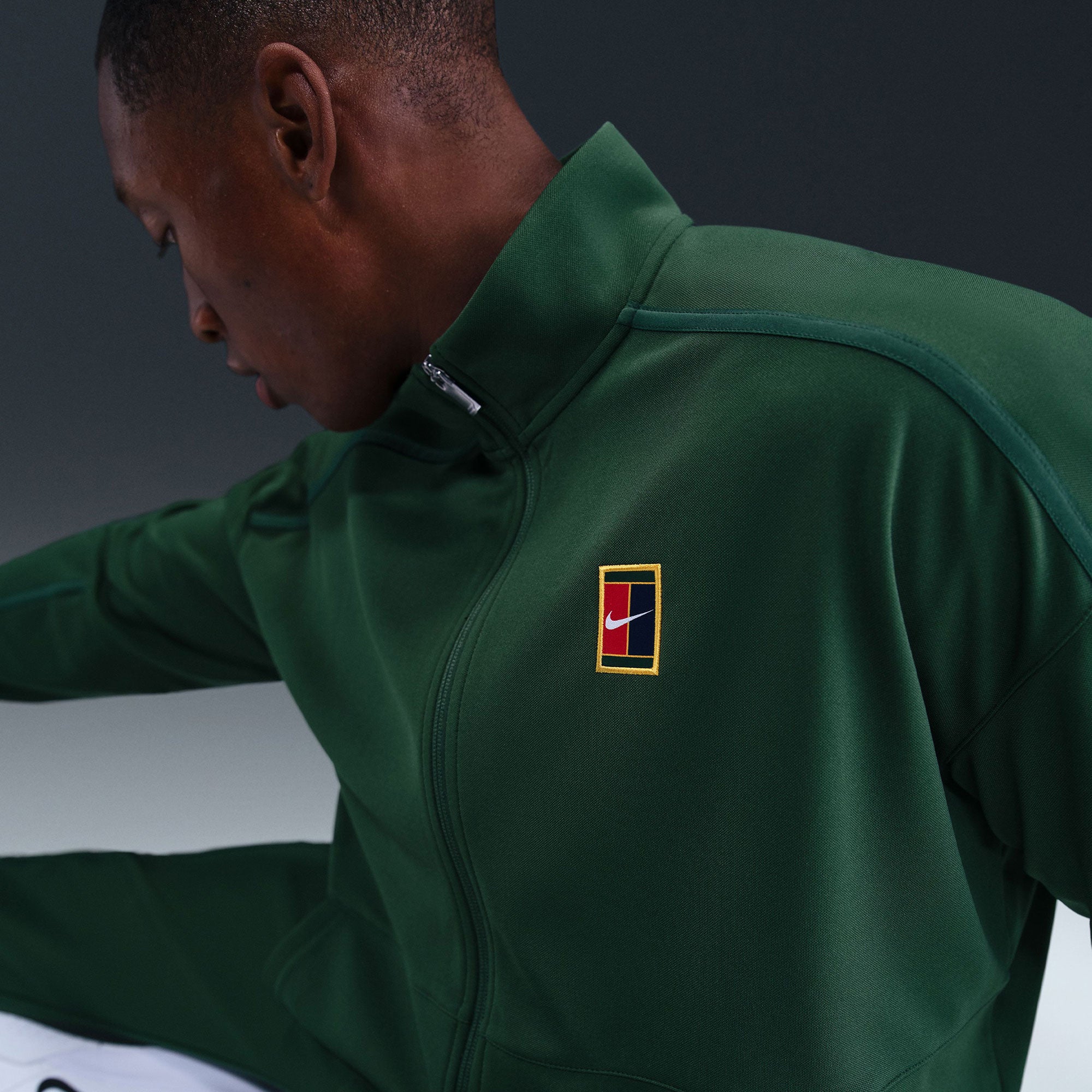 NikeCourt Heritage Men's Dri-FIT Tennis Jacket - Green (3)