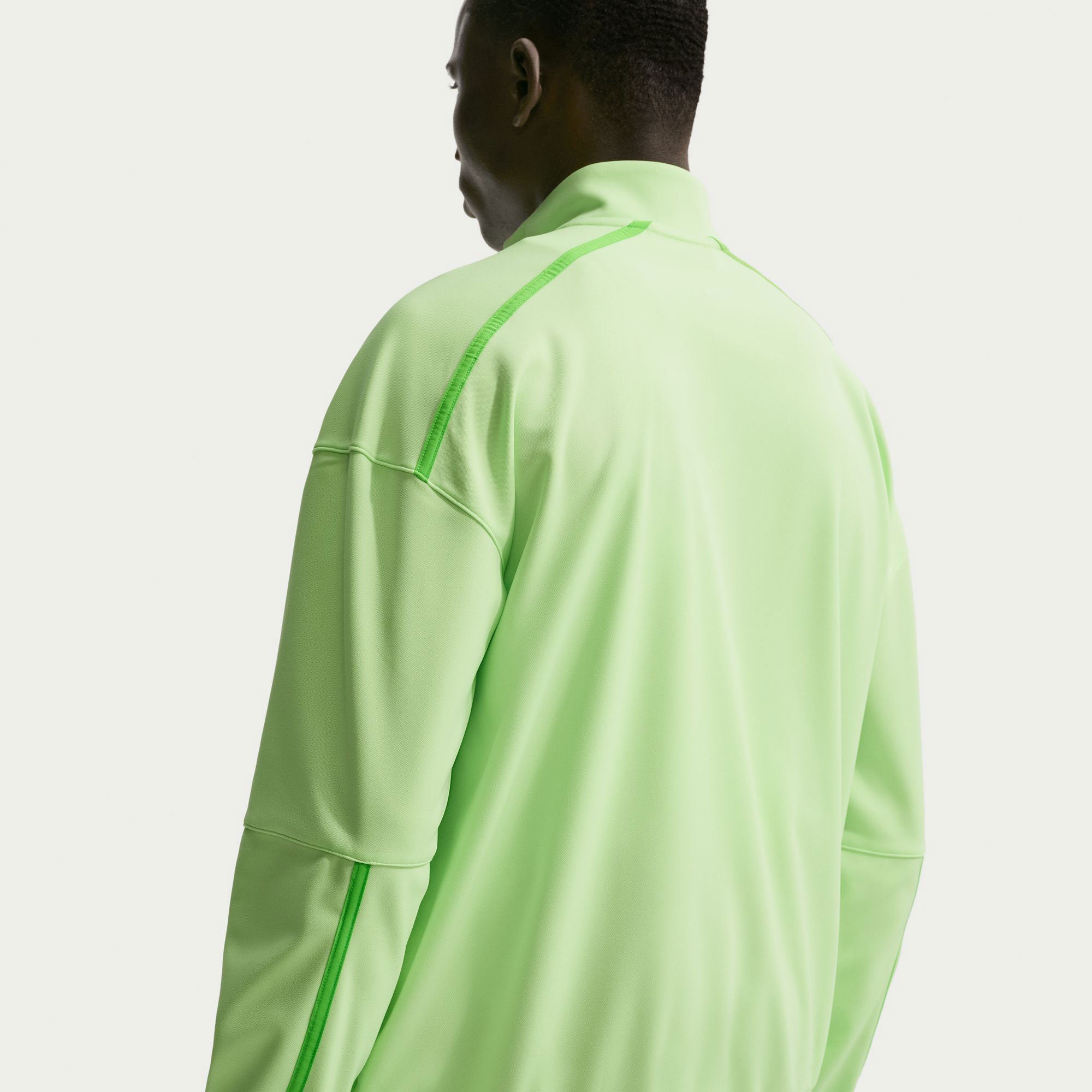 NikeCourt Heritage Men's Dri-FIT Tennis Jacket - Green (2)