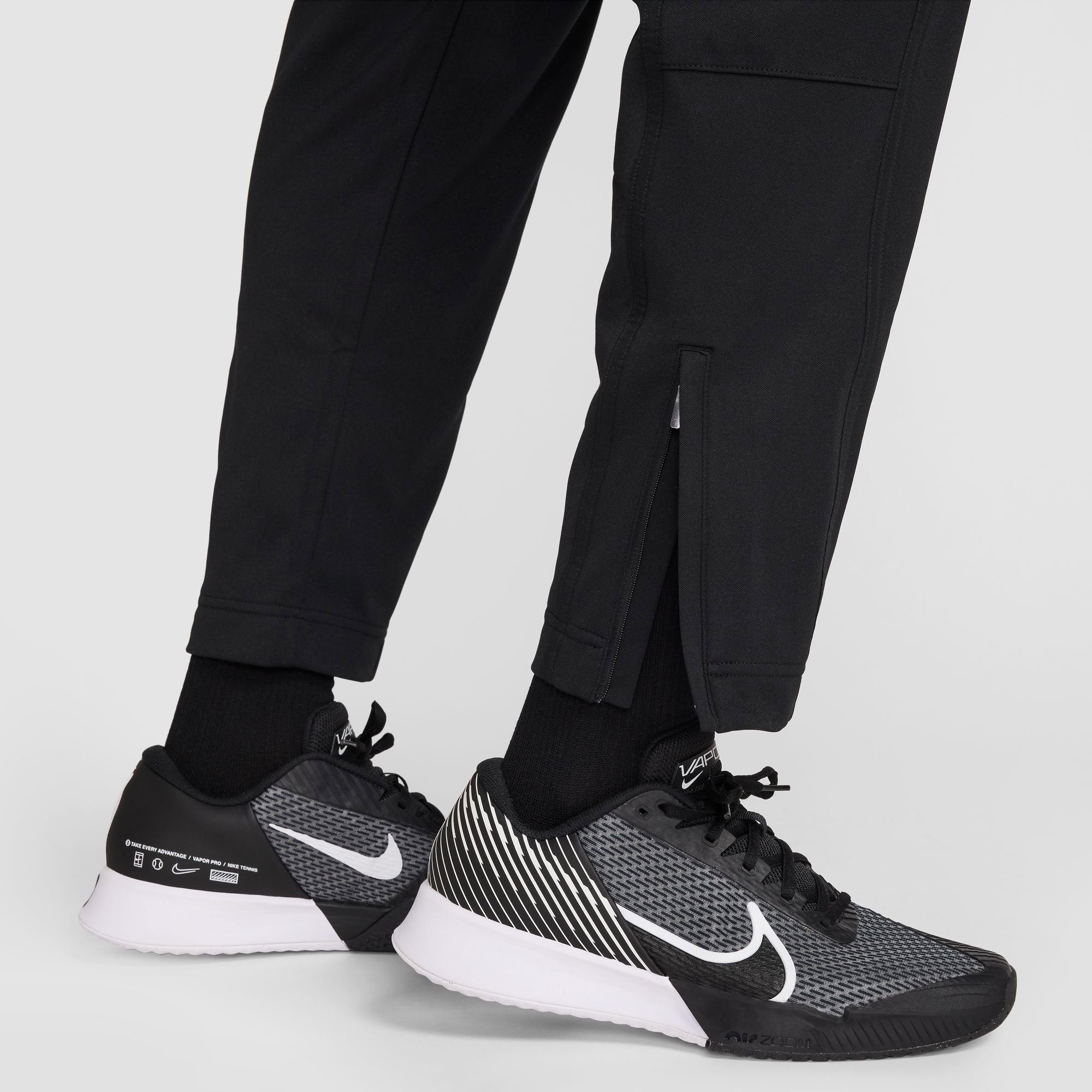 NikeCourt Heritage Men's Dri-FIT Tennis Pants - Black (5)