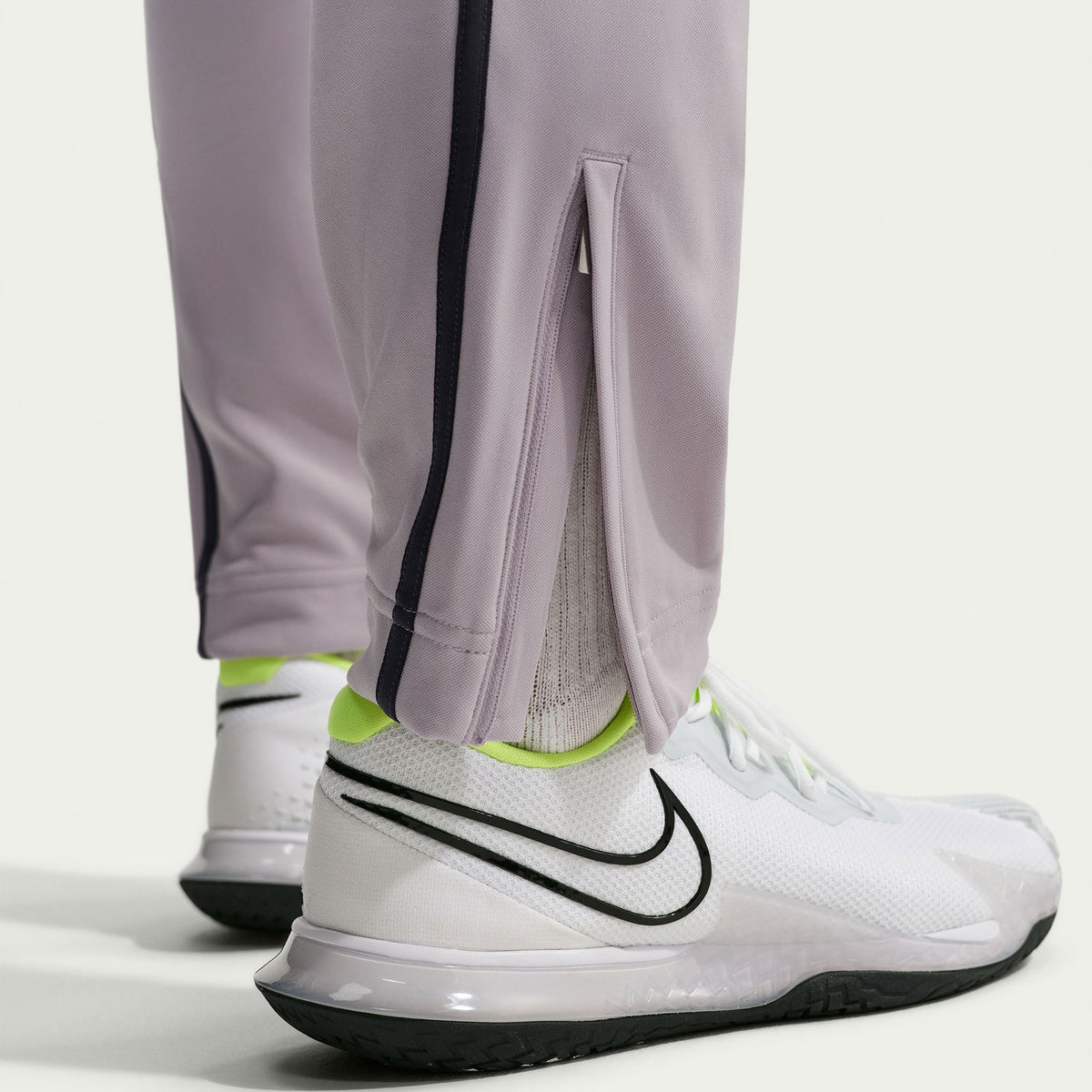 NikeCourt Heritage Men's Dri-FIT Tennis Pants - Grey (6)
