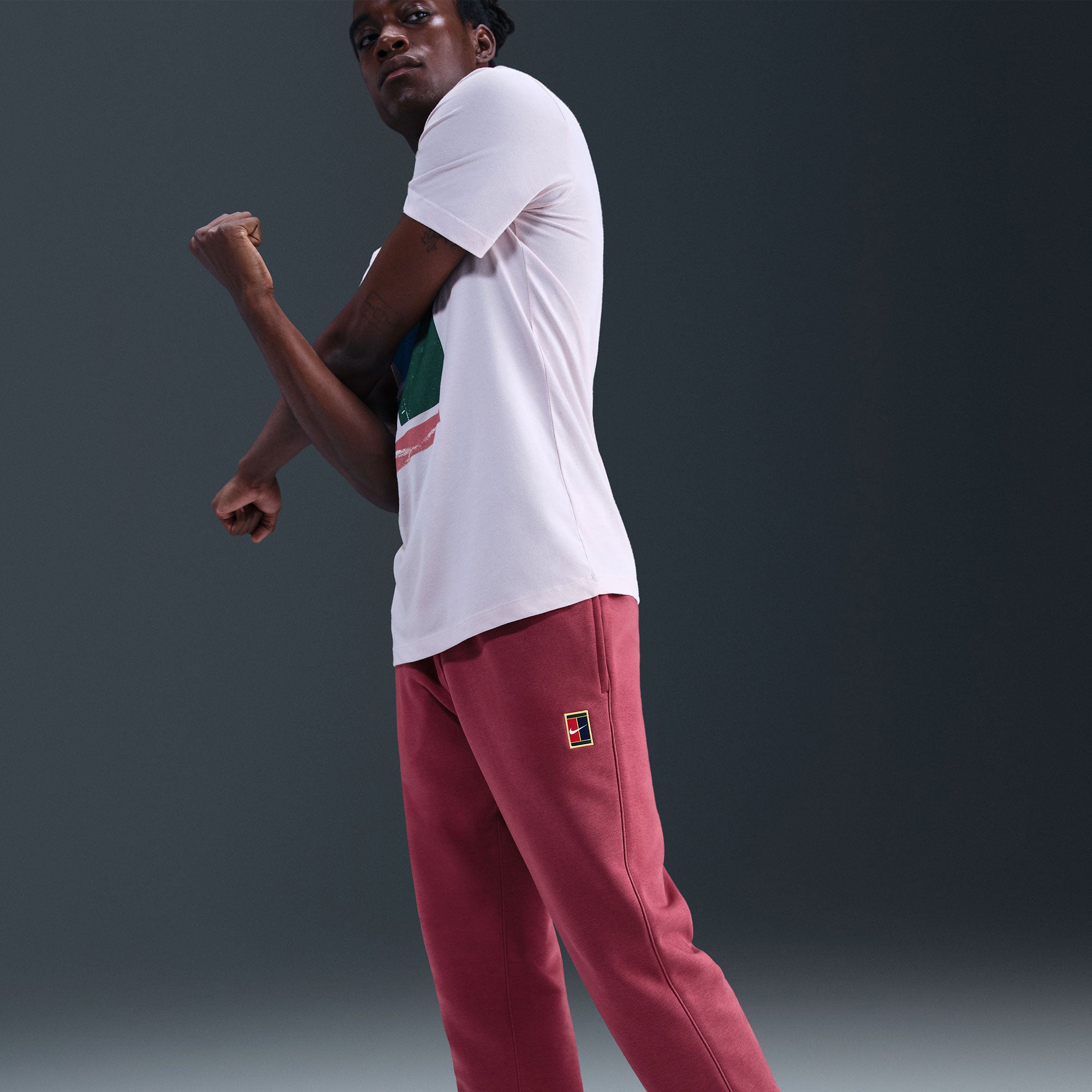 NikeCourt Heritage Men's Fleece Tennis Pants - Red (5)