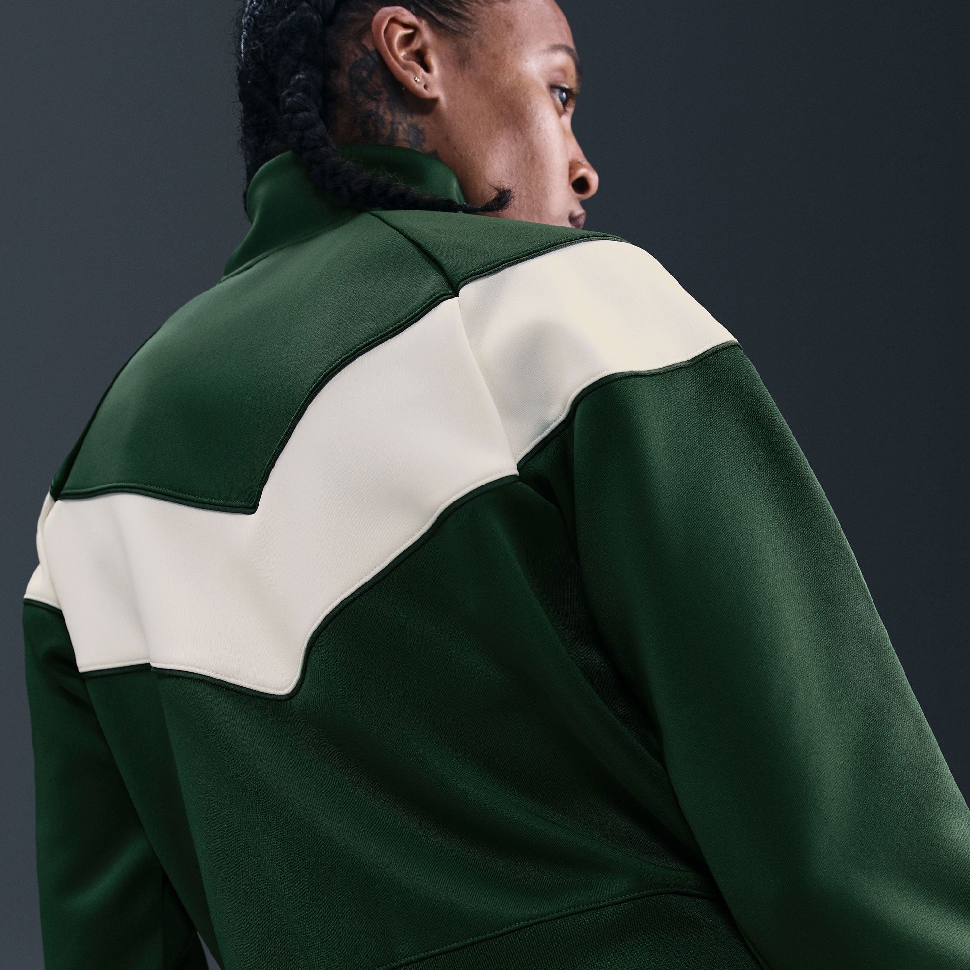 NikeCourt Heritage Women's Poly Knit Tennis Jacket - Green (2)