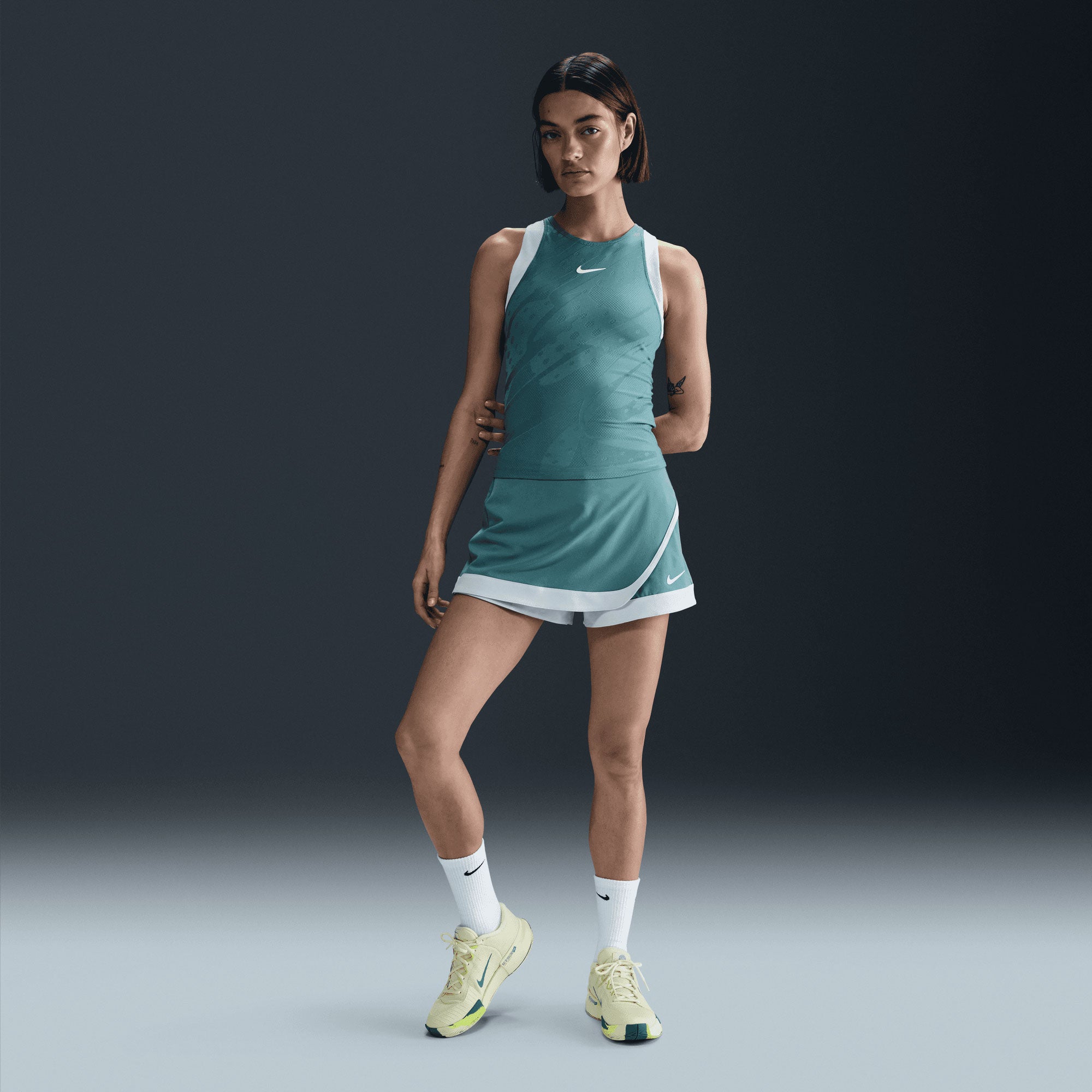 NikeCourt Slam Melbourne Women's Dri-FIT ADV Tennis Tank - Green (4)