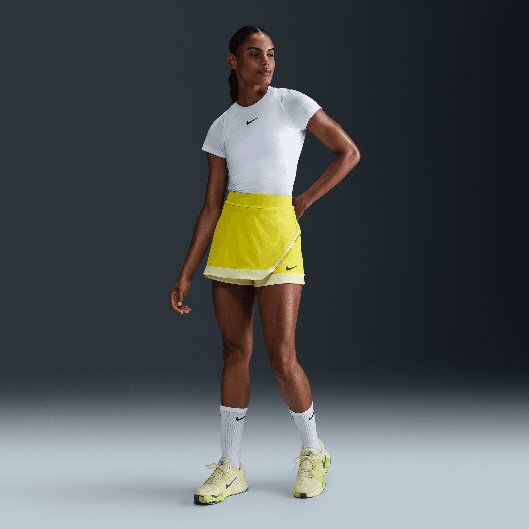 NikeCourt Slam Melbourne Women's Dri-FIT High-Waisted Tennis Skort - Green (1)