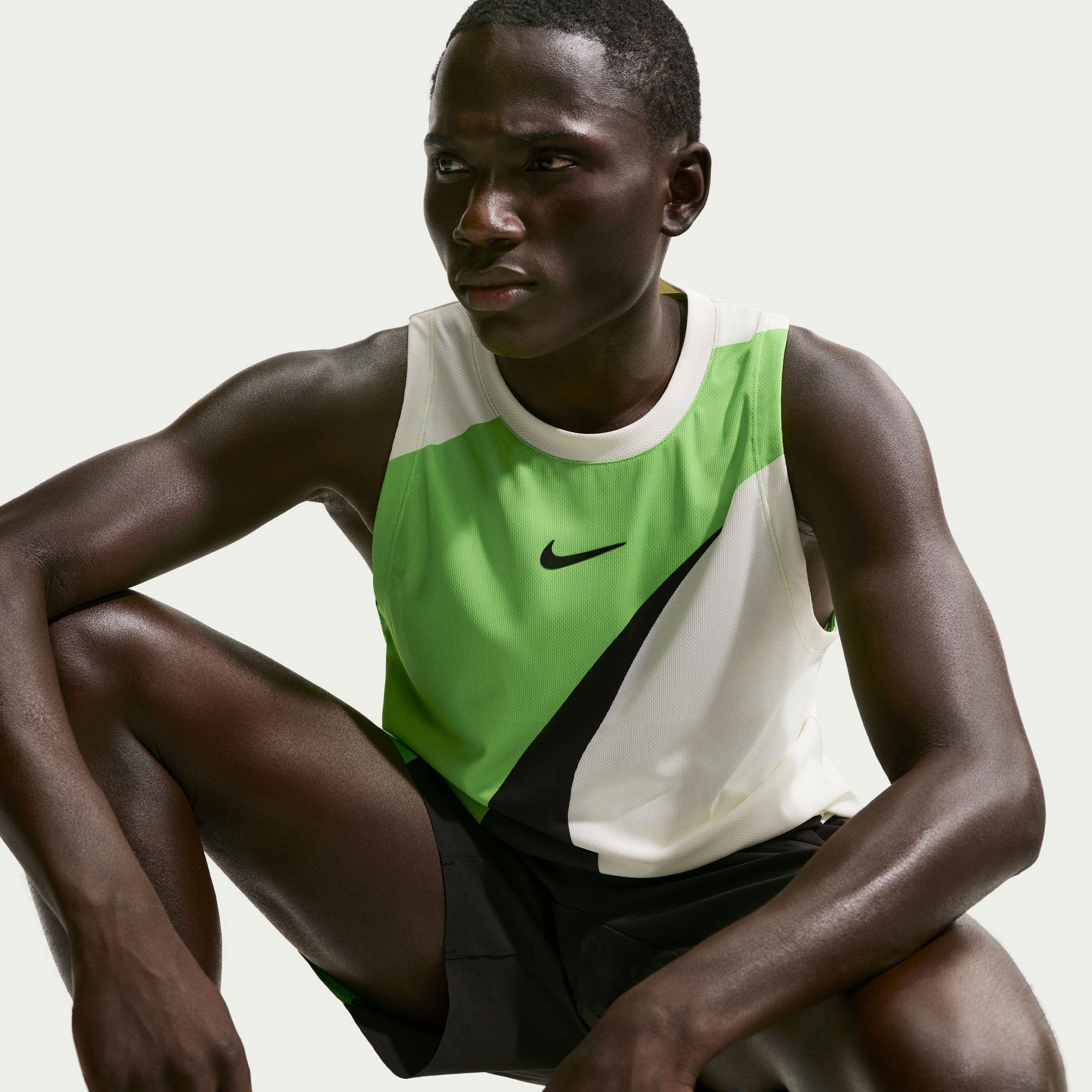 NikeCourt Slam Men's Dri-FIT ADV Printed Tennis Tank Top - White (3)