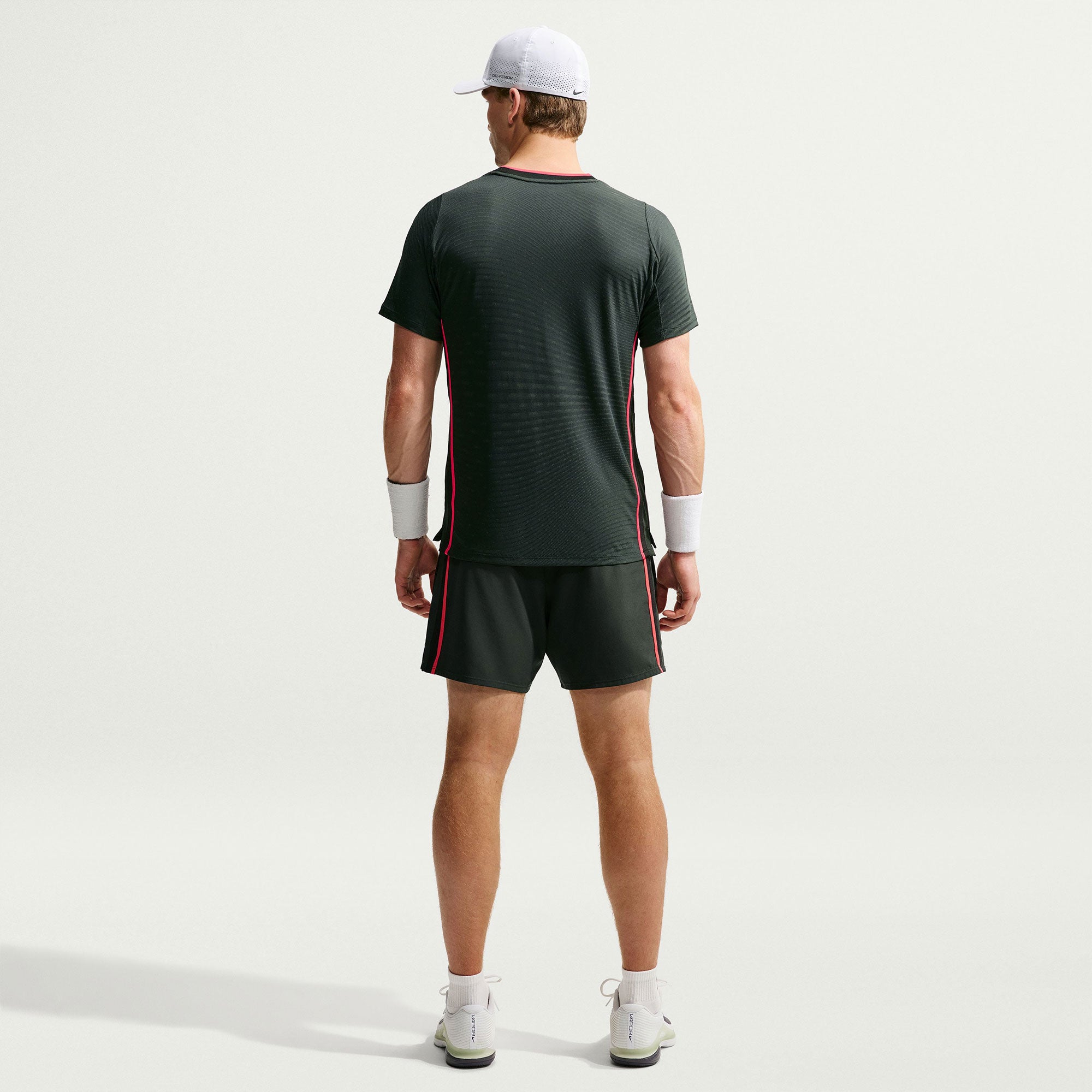NikeCourt Slam New York Men's Dri-FIT 6-Inch Tennis Shorts - Green (2)